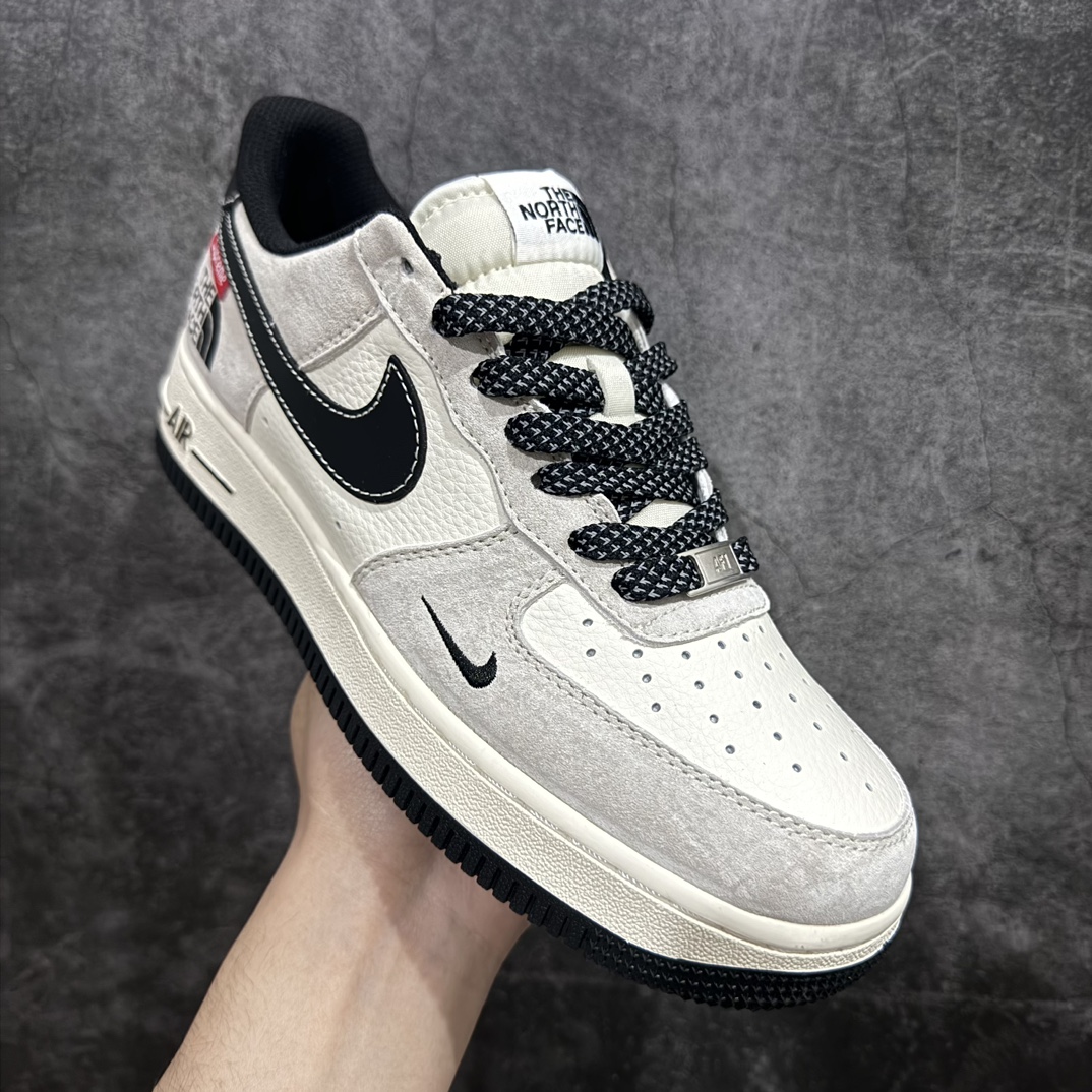 图片[3]-【定制版】Nk Air Force 1\’07 Low Supreme斯图西联名-黑灰红标 空军一号低帮休闲板鞋 XZ6188-115rn#原楦头原纸板 原装鞋盒 定制五金配件 内置全掌气垫 原厂鞋底 r 尺码：36 36.5 37.5 38 38.5 39 40 40.5 41 42 42.5 43 44 44.5 45 编码：HXS310320-鞋库