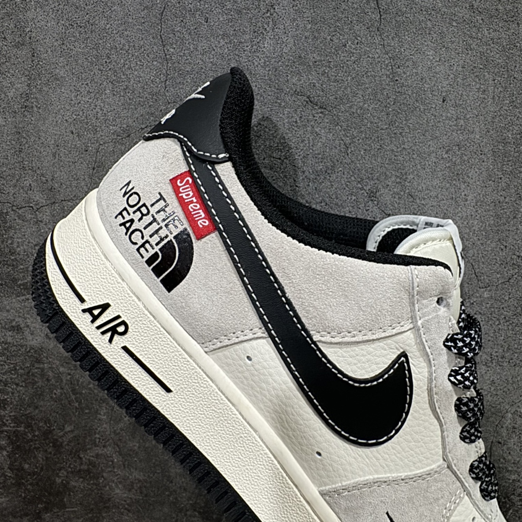 图片[7]-【定制版】Nk Air Force 1\’07 Low Supreme斯图西联名-黑灰红标 空军一号低帮休闲板鞋 XZ6188-115rn#原楦头原纸板 原装鞋盒 定制五金配件 内置全掌气垫 原厂鞋底 r 尺码：36 36.5 37.5 38 38.5 39 40 40.5 41 42 42.5 43 44 44.5 45 编码：HXS310320-鞋库