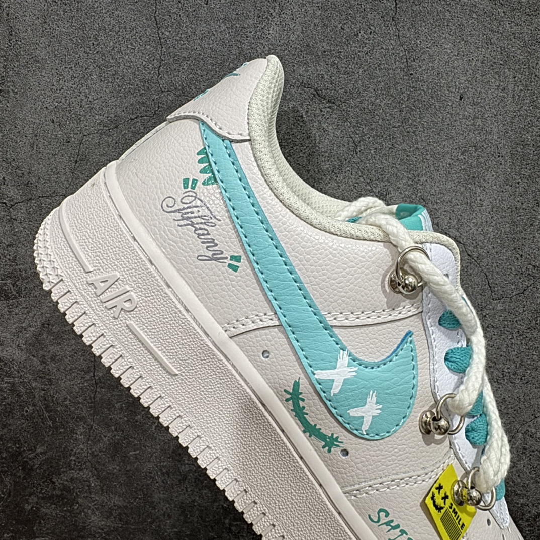 图片[7]-【公司级】Nike Air Force 1 Low 07 米蓝绑带涂鸦 原楦头原纸板 打造纯正低帮空军版型 专注外贸渠道 全掌内置蜂窝气垫  原盒配件 原厂中底钢印、拉帮完美官方货号：DZ1382-112 Size：36 36.5 37.5 38 38.5 39 40 40.5 41 42 42.5 43 44 44.5 45 编码：HXS310320-鞋库