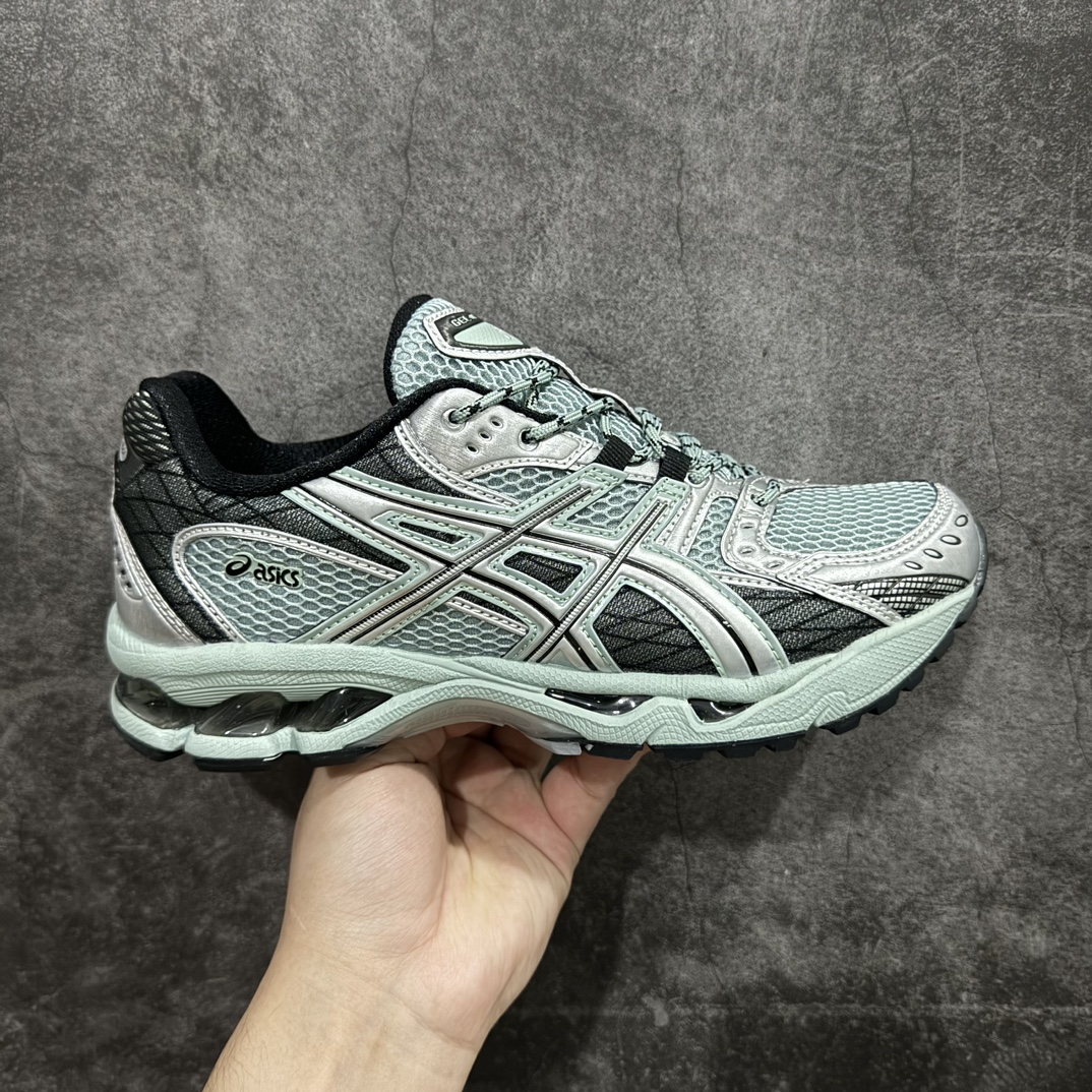 【纯原版】Asics GEL-Kahana NIMBUS 10.1n耐磨透气低帮休闲鞋 户外机能元素nY2K赛道持续对未来世界的无限想象和探索n经典鞋面设计赋予其更加流畅的外观和出色的包裹性n大胆的色彩搭配流线型设计带来全新旗舰鞋款n这是对经典的重塑更是对未来的探索与致敬n演绎现代潮流机能属性n结合潮流线条轮廓凸显浓郁的探索野性n耐磨防滑大底 提供良好的抓地力 尺码: 36 37 37.5 38 39 39.5 40 40.5 41.5 42 42.5 43.5 44 45 编码：AM260280-鞋库