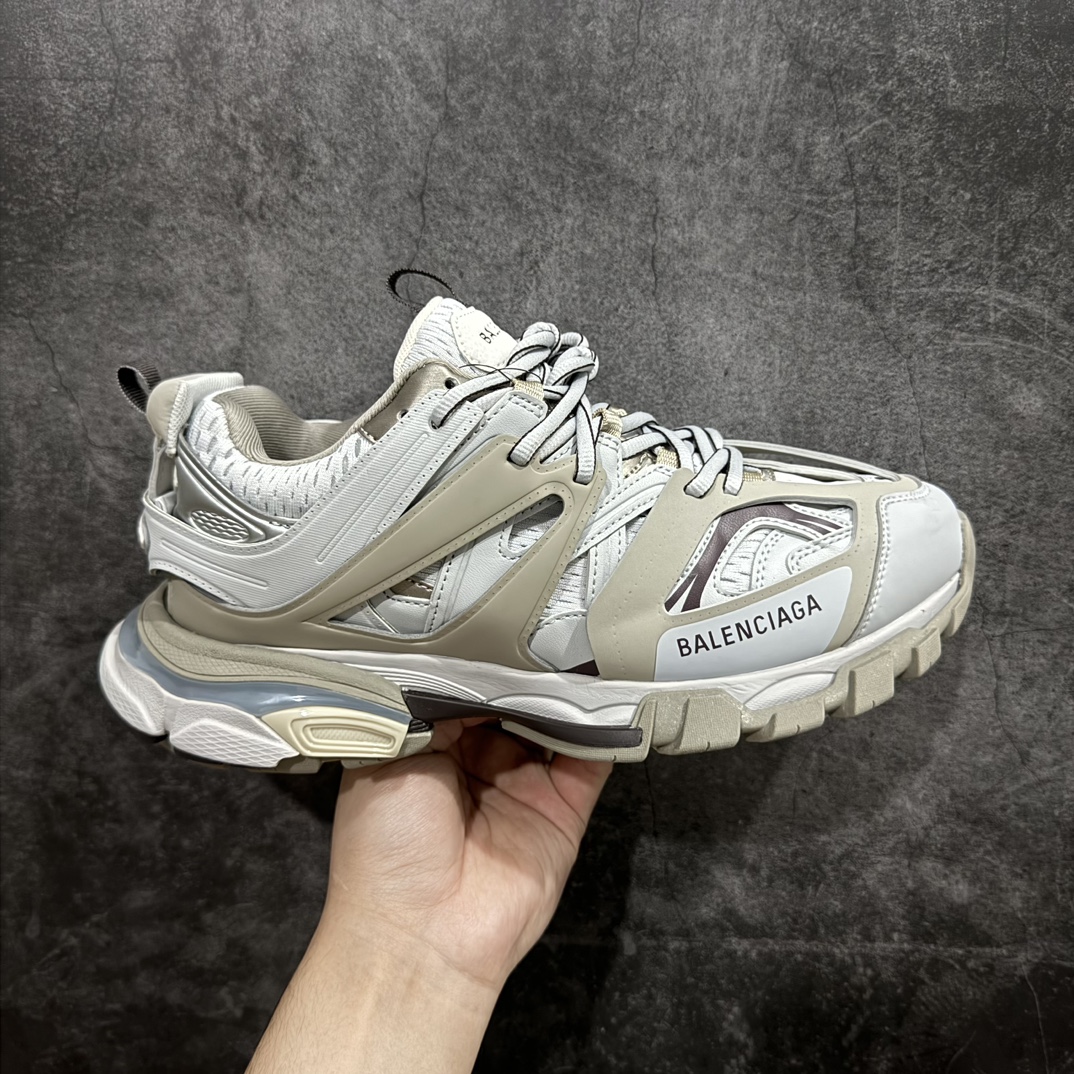 【Good纯原】BALENCIAGA Track Trainers 巴黎世家 3.0代复古野跑姥爹潮流百搭慢跑鞋 米灰nn知名巴黎世家大厂出品原装大盒 从里到外 一切百分百还原官方配置细节品质毋庸置疑 顶级版碾压市面真标通货整双鞋子从头到尾难度极高 原鞋购入开版 细节基本还原到位  尺码：35 36 37 38 39 40 41 42 编码：HM440470-鞋库