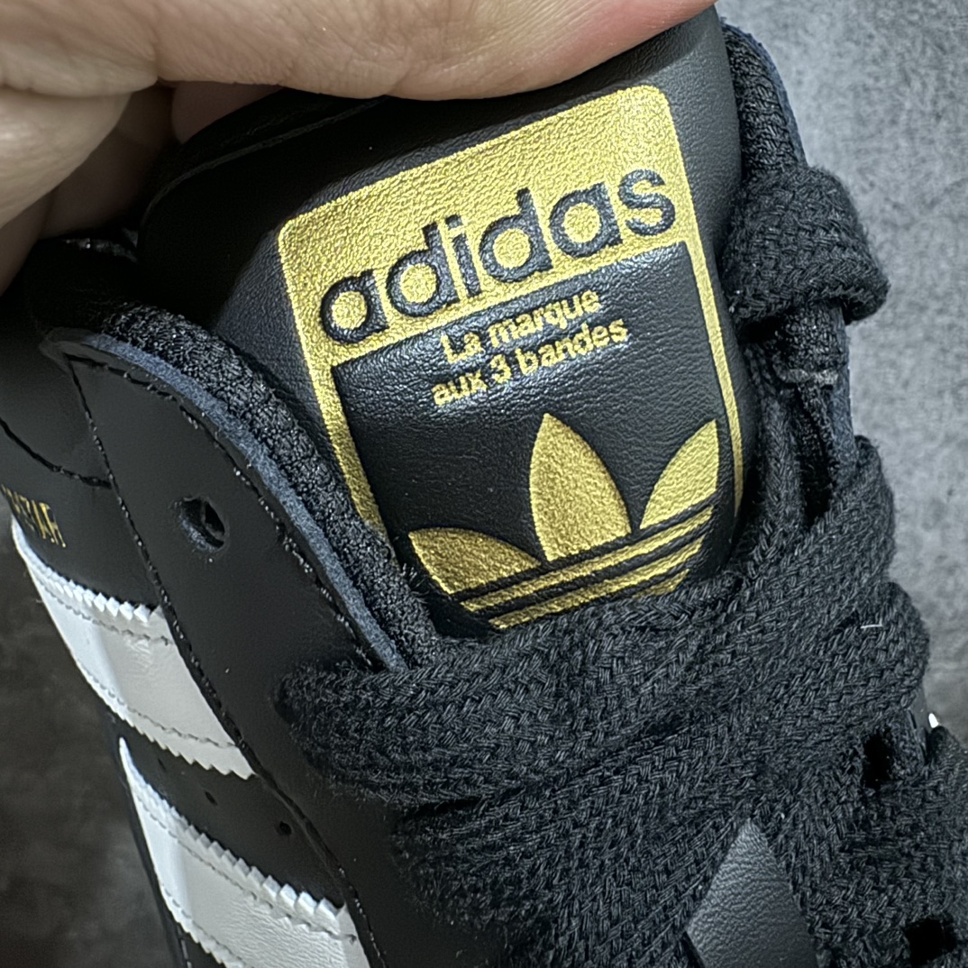 图片[8]-【H11二层皮版】Adidas Originals Superstar XLG 贝壳头系列低帮厚底松糕经典百搭休闲运动板鞋“皮革武士黑白LOGO”IG9777nnH11分两个版本n头层版价格较贵n实拍为二层版本 只改变了其皮料n其他做工细节基本没有变 价格便宜一些nn男女鞋真标半码制n原楦原纸版数据开发版型n采用头层皮革饰片组合粒面牛剖革鞋面材质n内嵌EVA环保鞋垫 外置耐磨防滑鞋底组合扇贝防踢头盖片 尺码：35 36 36⅔ 37⅓ 38 38⅔ 39⅓ 40 40⅔ 41⅓ 42 42⅔ 43⅓ 44 编码：X10210230-莆田鞋批发中心