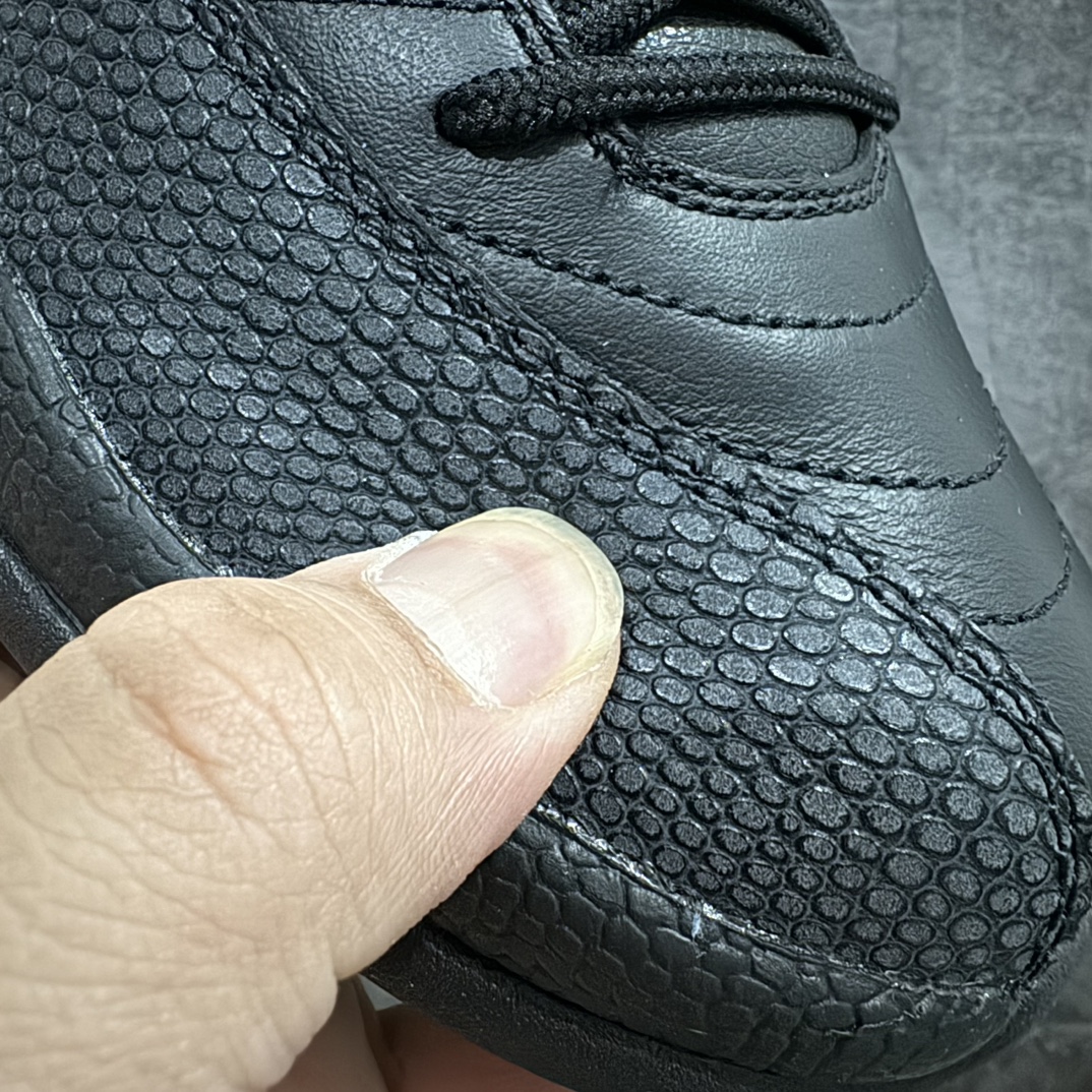 图片[5]-【TK至尊版】Air Jordan AJ12 Retro 潮流 中帮 复古篮球鞋 男款黑白金扣130690-013nn一比一原厂皮 最正确的版型鞋盒 鞋盒标 芯片 更多12代的配色陆续出齐真真的做到市场12代天花板 国外强烈推荐版本外贸混卖专供品质国内专业外贸AJ大厂出品原厂楦头纸板 原厂皮料打造 原厂真碳板 内置气垫  尺码：40 40.5 41 42 42.5 43 44 44.5 45 46 47.5 编码：ZG480520-莆田鞋批发中心