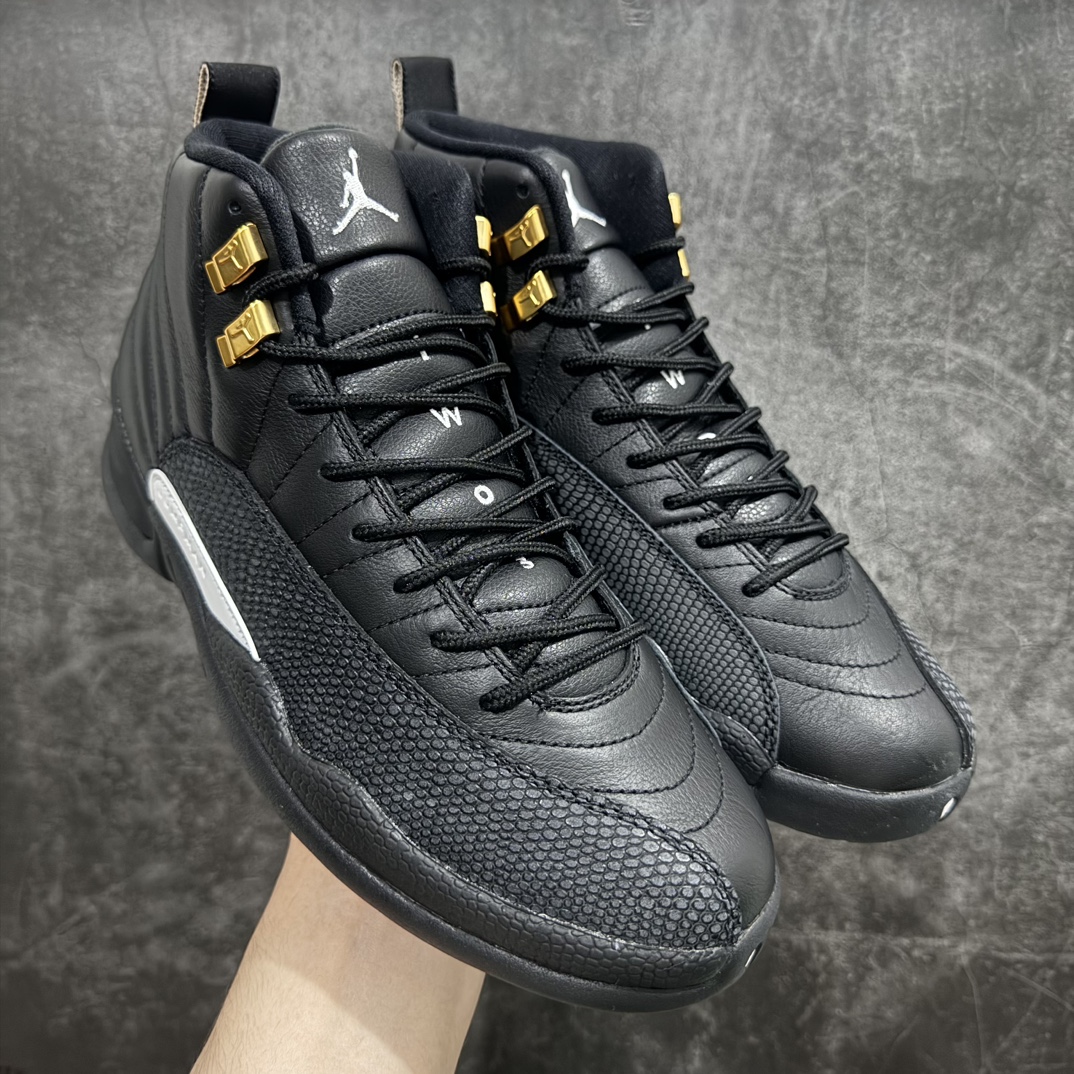 【TK至尊版】Air Jordan AJ12 Retro 潮流 中帮 复古篮球鞋 男款黑白金扣130690-013nn一比一原厂皮 最正确的版型鞋盒 鞋盒标 芯片 更多12代的配色陆续出齐真真的做到市场12代天花板 国外强烈推荐版本外贸混卖专供品质国内专业外贸AJ大厂出品原厂楦头纸板 原厂皮料打造 原厂真碳板 内置气垫  尺码：40 40.5 41 42 42.5 43 44 44.5 45 46 47.5 编码：ZG480520-莆田鞋批发中心