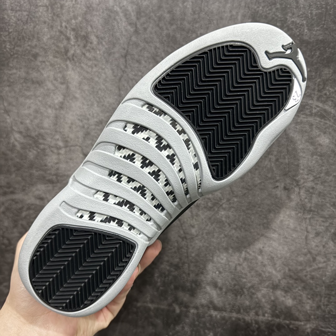 图片[9]-【TK至尊版】Air Jordan AJ12 Retro 潮流 中帮 复古篮球鞋 狼灰黑CT8013-010nn一比一原厂皮 最正确的版型鞋盒 鞋盒标 芯片 更多12代的配色陆续出齐真真的做到市场12代天花板 国外强烈推荐版本外贸混卖专供品质国内专业外贸AJ大厂出品原厂楦头纸板 原厂皮料打造 原厂真碳板 内置气垫  尺码：40 40.5 41 42 42.5 43 44 44.5 45 46 47.5 编码：ZG480520-莆田鞋批发中心