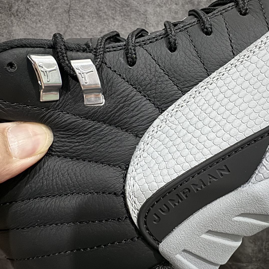 图片[4]-【TK至尊版】Air Jordan AJ12 Retro 潮流 中帮 复古篮球鞋 狼灰黑CT8013-010nn一比一原厂皮 最正确的版型鞋盒 鞋盒标 芯片 更多12代的配色陆续出齐真真的做到市场12代天花板 国外强烈推荐版本外贸混卖专供品质国内专业外贸AJ大厂出品原厂楦头纸板 原厂皮料打造 原厂真碳板 内置气垫  尺码：40 40.5 41 42 42.5 43 44 44.5 45 46 47.5 编码：ZG480520-莆田鞋批发中心