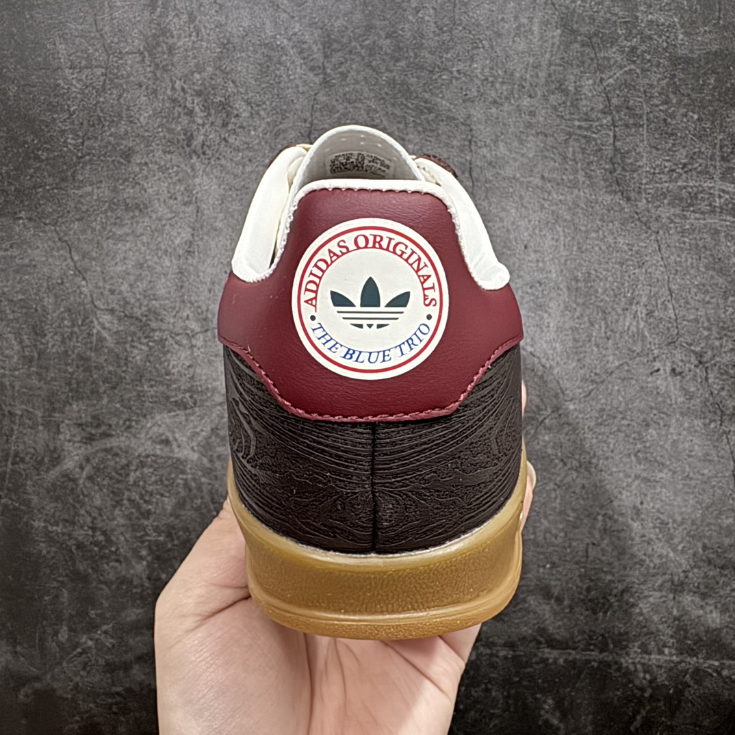 图片[4]-【Top纯原】adidas originals Gazelle Indoor 舒适简约 防滑耐磨 低帮板鞋 男女同款 褐色nn简约大方的造型设计，给人以随性休闲的时尚格调，穿着舒适轻便，运动灵活自如，满足日常个性穿搭。nn独家原版原盒 原底原料 开模打造n原厂织唛鞋标 高精密准度n原楦原纸板开发 匹配原版98%以上n后跟垫棉独家呈现 反口里弧度正确n原厂鞋垫 背胶 后跟电绣针数 与正品一致n原厂皮料 原厂车缝线 质感无敌皮料切割干净 无任何毛边 清洁度细节完美 货号：JP5671nSIZE：36 36.5 37.5 38 38.5 39 40 40.5 41 42 42.5 43 44 44.5 45 编码：TO250270-莆田鞋批发中心