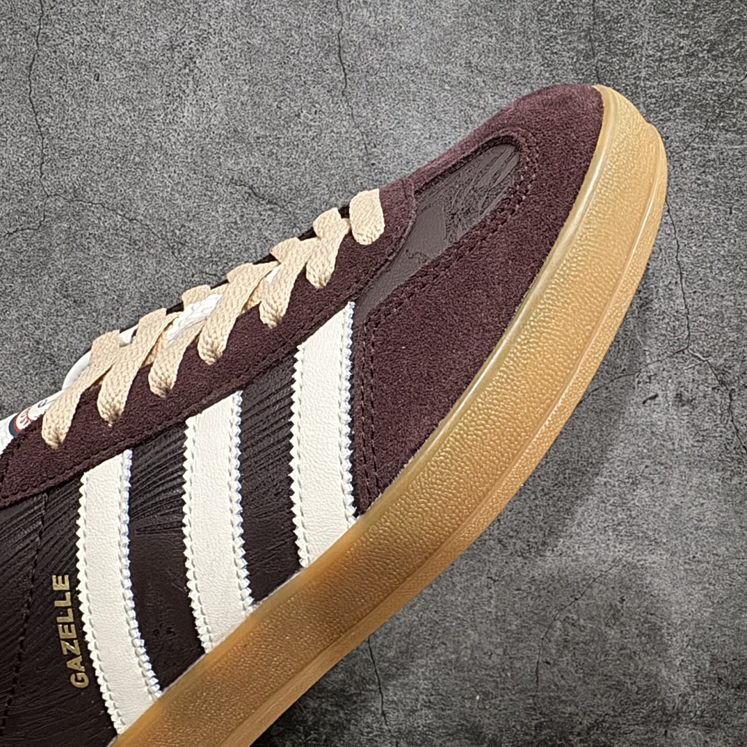 图片[6]-【Top纯原】adidas originals Gazelle Indoor 舒适简约 防滑耐磨 低帮板鞋 男女同款 褐色nn简约大方的造型设计，给人以随性休闲的时尚格调，穿着舒适轻便，运动灵活自如，满足日常个性穿搭。nn独家原版原盒 原底原料 开模打造n原厂织唛鞋标 高精密准度n原楦原纸板开发 匹配原版98%以上n后跟垫棉独家呈现 反口里弧度正确n原厂鞋垫 背胶 后跟电绣针数 与正品一致n原厂皮料 原厂车缝线 质感无敌皮料切割干净 无任何毛边 清洁度细节完美 货号：JP5671nSIZE：36 36.5 37.5 38 38.5 39 40 40.5 41 42 42.5 43 44 44.5 45 编码：TO250270-莆田鞋批发中心