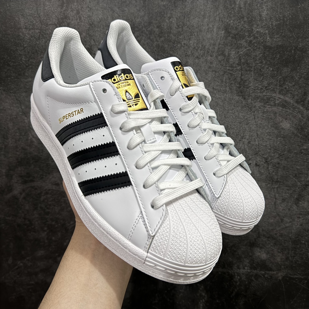 【奥莱正品单】过验级 Adidas Original Superstar 金标贝壳头 EG4958nn市面未流通版 支持对比正品盒中盒 懂的都懂 市场没有任何版本可以与此对比n无论版型 细节材料 针车烫金都是没有之一的顶级 好价供应 尺码：35.5-44.5   编码：GQ200220-莆田鞋批发中心