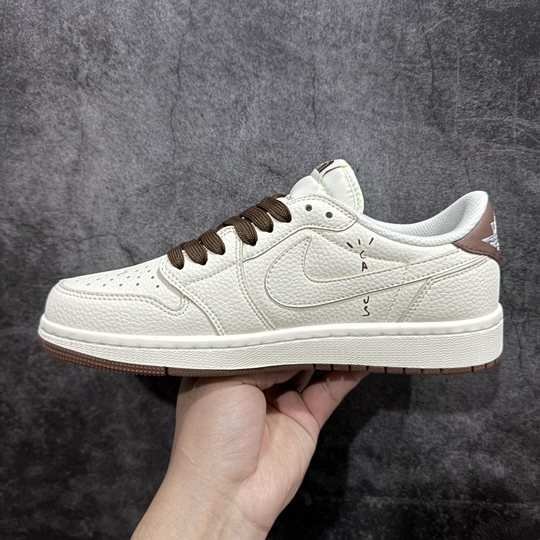 图片[2]-【定制版】Travis Scott x Nike Air Jordan 1 Low x The North Face x SupremenAir Jordan 1 Low 反转米棕小钩满天星倒钩 纯原版本n全鞋采用原装头层皮，用料扎实 精雕细琢n鞋型极致还原 飞翼3D打印改良 深度立体四线中底拉帮皮料选材 钢印 背胶一应俱全 全新批次 原装原模大底全鞋原厂定制皮料，手感细腻正确折边工艺 完美细节诠释 官方货号：DIY1688 005 Size：36 36.5 37.5 38 38.5 39 40 40.5 41 42 42.5 43 44 44.5 45 编码：HXS320340-莆田鞋批发中心