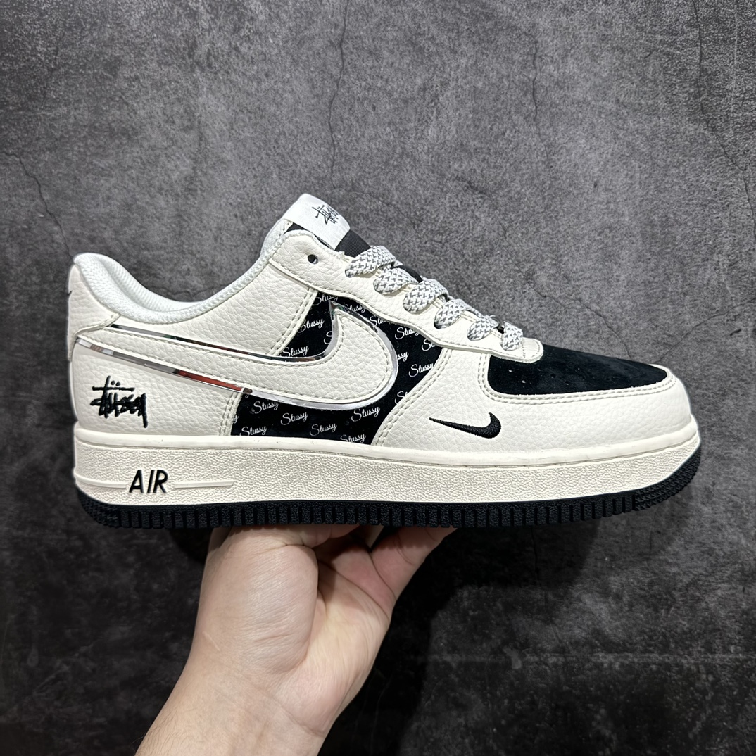 【公司级】海外限量发售NIke Air Force 1 \’07 Low “斯图西联名–米黑英文银边”空军一号 低帮 运动鞋 休闲鞋 折边针车 工艺难度大 原楦头原纸板 原装鞋盒 定制五金配件 内置全掌气垫 原厂鞋底货号：XZ6188-729 Size：36 36.5 37.5 38 38.5 39 40 40.5 41 42 42.5 43 44 44.5 45 编码：HXS310320-莆田鞋批发中心