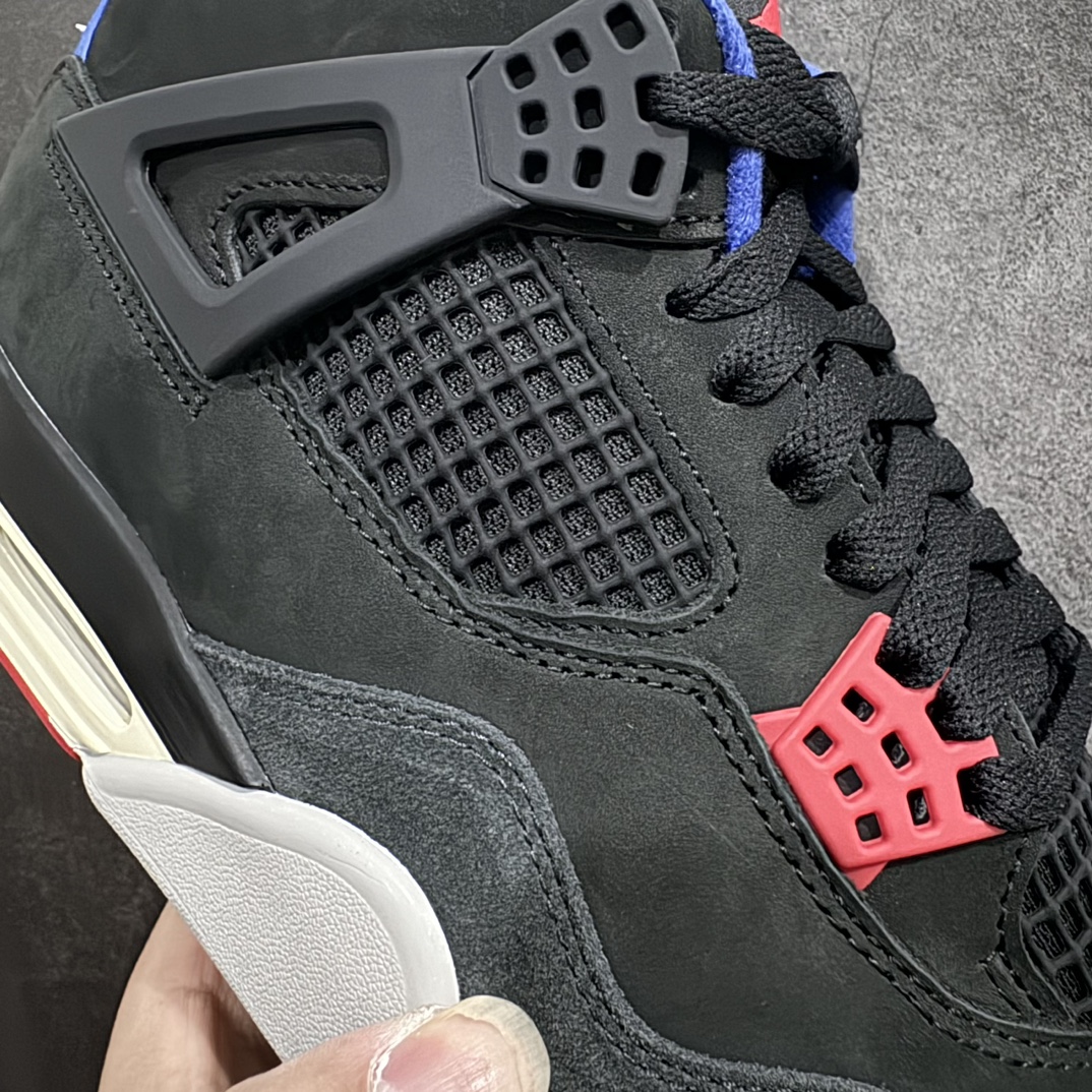 图片[5]-【GX/美版绿x】 Air Jordan 4 Retro \”Lase\” AJ4 乔4黑灰蓝配色 FV5029-003n 全套原纸板楦头开发 原厂特供皮料加持 确保原汁原味 完美呈现四代版型 一比一鞋头弧度高度鞋身弧度 数据细节工艺流程均保持原鞋一致 原厂TPU网格鞋带扣 正确内里网布 菱角分明不变形无多余毛边 柔软性质感一致于原鞋 市场唯一原厂鞋扣模具 背面可见隐藏注塑口 原厂织唛标 原厂飞人电绣工艺 尾指中部跳三针 独家绑鞋带手法 印刷中底布 四线拉帮 米色美纹纸贴合固定 进口港宝加持 后跟自然饱满 全鞋荧光划线卡点 追求极致完美 每一双都是工艺品 多重QC质检 超越公司货的品控标准 实实在在的免检产品 rn采用经典的黑色、蓝色和中性灰色为配色方案，以白色皮革鞋面，鞋头采用中性灰色覆面，鞋眼、中底、鞋跟片和鞋舌上的Jumpman标志均采用军蓝色撞色设计，最后以黑色、蓝色和灰色橡胶外底，鞋跟搭配白色“Nike Air”Logo完善设计。r 尺码：40 40.5 41 42 42.5 43 44 44.5 45 46 47.5 48.5 49 50.5 编码：X10510530-莆田鞋批发中心