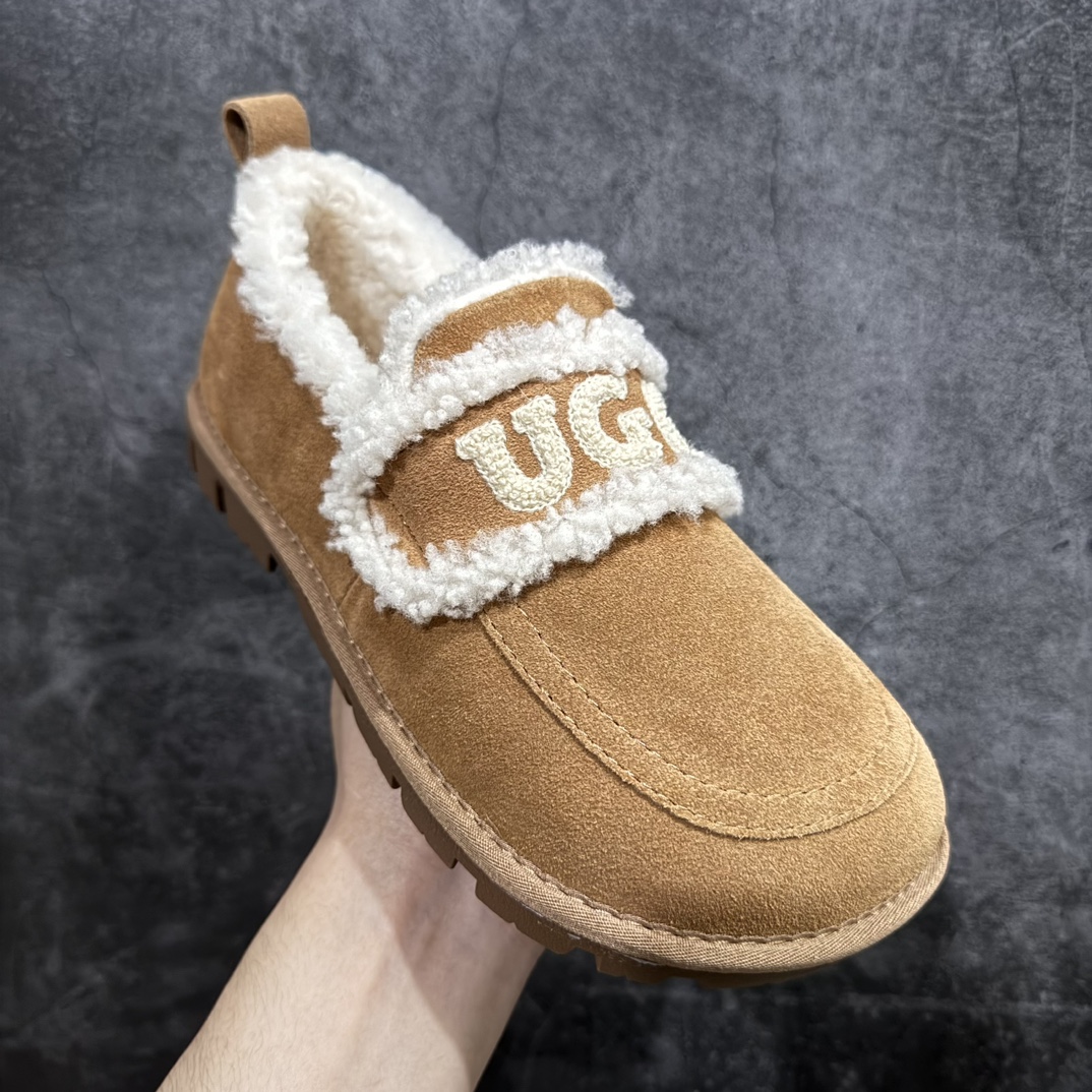 图片[3]-【广东纯原版本】UGG W Classic Coquette Clog Slipper  II 科凯特2.0系列时尚居家穆勒风包头舒适保暖露跟半拖鞋 货号:OB938全包n广东原产 升级原楦原纸版开发版型n采用TPU模压定型翻毛皮鞋面材质n内嵌人造卷曲羊毛毛绒里衬和鞋垫,保暖锁热n选用17毫米UGGPURE™ 植入式羊毛里衬与可拆卸的UGGPURE™ 植入式羊毛鞋垫 Treadlite轻翼科技外底-优质的防滑,耐磨性,和良好的弹性❗️ 尺码：35-40n产品描述：休闲系列作为本季主力系列，轻盈耐磨的橡胶大底，让穿着的舒适性提升 品名：Classic Coquette Clog Slipper  II 科凯特2.0系列鞋面：翻毛皮革/织物 编码：TL320340-莆田鞋批发中心