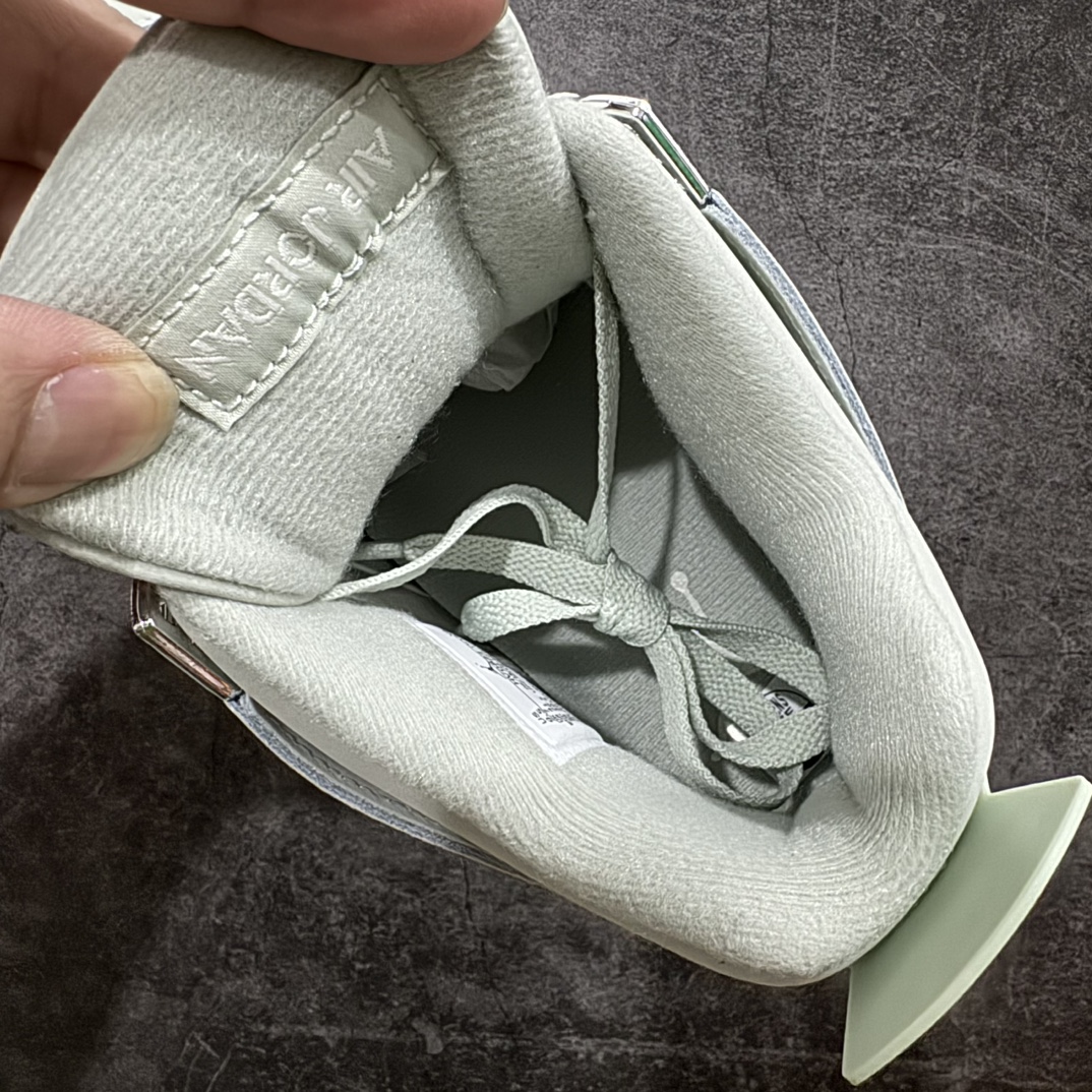 图片[8]-【老DT纯原】Air Jordan AJ4 \”Seafoam\” 薄荷绿 HV0823-003 原鞋开发原楦原纸板同源开发 完美呈现乔4的版型 内侧正确双色网格 还原细节 原厂皮料 正确气垫颜色 正确网格工艺 正确拉帮工艺 全鞋原装材料制作 原档案原模具打造 支持全方位与正品对比 尺码：40 40.5 41 42 42.5 43 44 44.5 45 46 47.5 48.5-选品中心