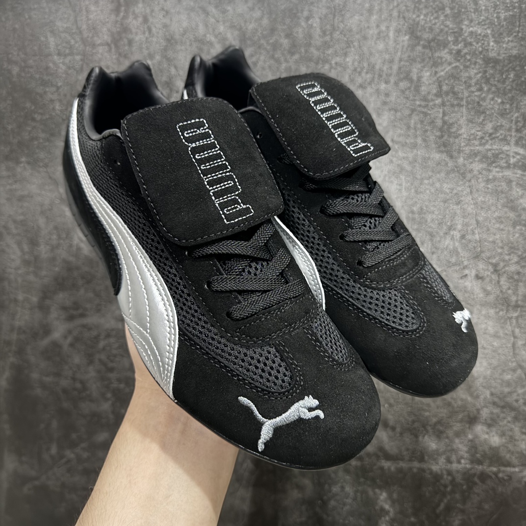 【正确版】Open YY x Puma 彪马联名设计师品牌运动鞋 长鞋舌可拆卸黑银nn完美版型 品质细节秒杀市场通货版本，欢迎对比pk💪🏻n被🇰🇷博主种草的puma复古speedcat鞋型回归和open yy联名整活它独特且漂亮，因为它是绒面革＋网状材料。尖头且可拆卸的舌头！无论戴上还是脱下都很可爱。n鞋面材质：原版定制牛反绒n鞋里材质：羊皮n鞋底材质：原版耐磨橡胶防滑底 尺码：35-45 编码：NM220340-莆田鞋批发中心