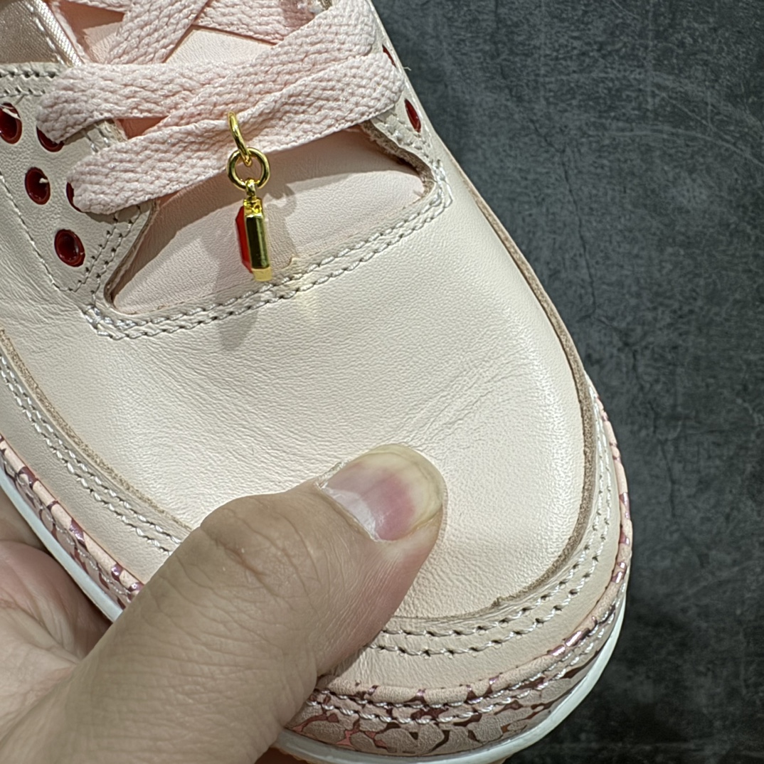 图片[5]-【OG纯原】Air Jordan 3 Retro  \” Valentine\’s Day\” AJ3乔3 文化篮球鞋 HJ0178-600国内一线大厂OG出品 匠心打造 原厂皮料原厂数据 全新纸板 模具打造 外贸 平台高端零售专供品质 品质毋庸置疑 一眼正品既视感 细节均已解码  尺码：36 36.5 37.5 38 38.5 39 40 40.5 41 42 42.5 43 44 44.5 编码：O470490-莆田鞋批发中心