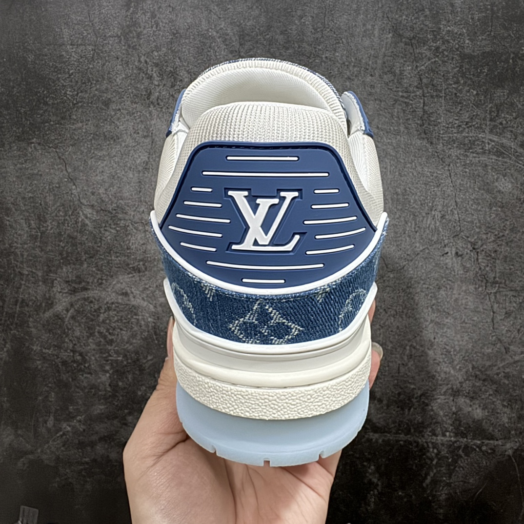 图片[4]-【佛山顶级超A版】Louis Vuitton LV Trainer系列本地仓库现货 当天可取n私人订单 专柜混卖零售专供n所有配色均为购买原版复刻n整体版型 皮料 市场独一无二后跟版型都可以自行对比[机智]吊打市场所有货n怒甩十条街，欢迎拿市场各大工厂的货来对比！n鞋舌烫金超正 压印程度秒杀市面90%以上的高端货n新配色陆续开发出货  尺码：39-45   编码：T1520550-莆田鞋批发中心