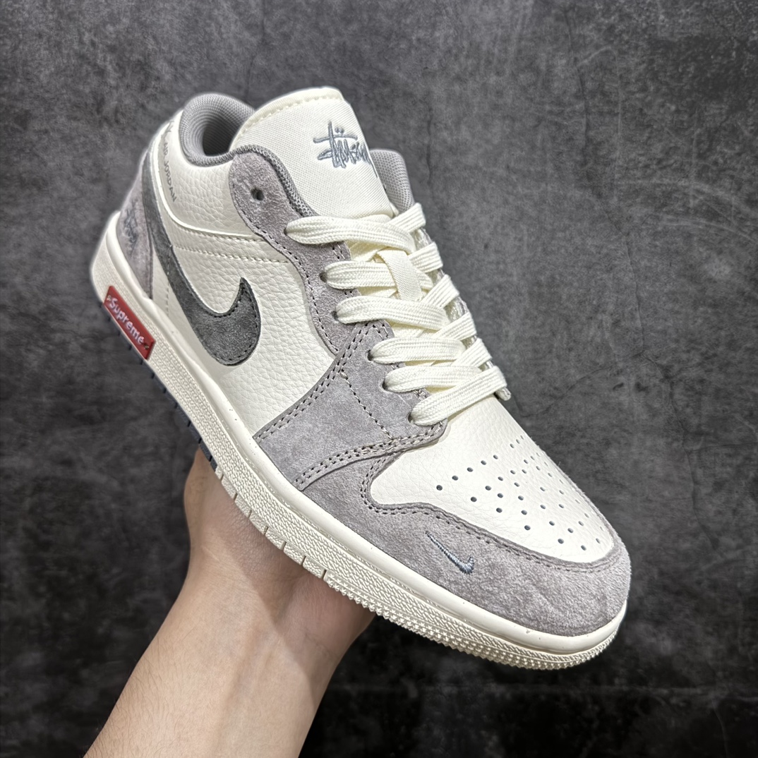 图片[3]-【定制版】Air Jordan 1 Low AJ1 乔1 斯图西联名-灰白双拼红标 高端定制 低帮复古篮球鞋 SJ9950-031n#定制鞋盒 大厂纯原品质出货 超高清洁度 皮料切割干净无任何毛边 细节完美  尺码：36 36.5 37.5 38 38.5 39 40 40.5 41 42 42.5 43 44 44.5 45 编码：HXS320340-莆田鞋批发中心