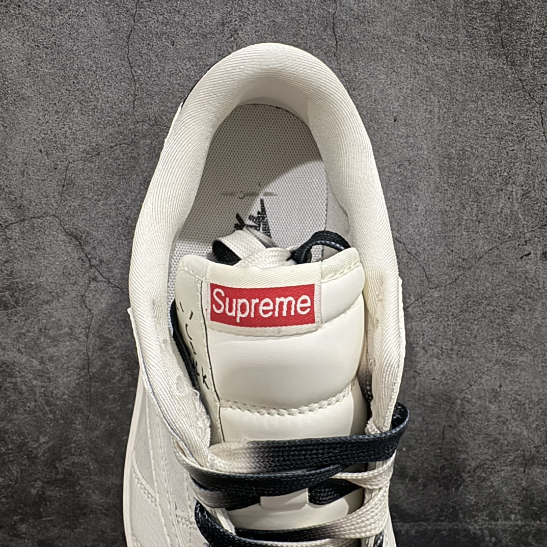 图片[8]-【定制版】Travis Scott x Fragment Design x Air Jordan 1 Low OG SP AJ1 乔1 Sup联名-米白蓝猪八双拼 低帮文化休闲板鞋 BB7518-002rn#多方联名合作融合了Travis Scott 独特的音乐风格，藤原浩个性的设计风格以及Jordan品牌的经典元素 使其成为一双具有独特身份和价值的鞋子 清新而立体的外观加上联名标识更突出了其独特身份 这种配色方案显示出活力和时尚感 在视觉上引人注目  鞋身的质感和细腻的细节处理使其显得高端而格调十足  这款“倒钩”联名是设计与创意完美结合  融合多方的个性风格是一款备受瞩目的潮流鞋款r 尺码：36 36.5 37.5 38 38.5 39 40 40.5 41 42 42.5 43 44 44.5 45  编码：HXS320340-莆田鞋批发中心