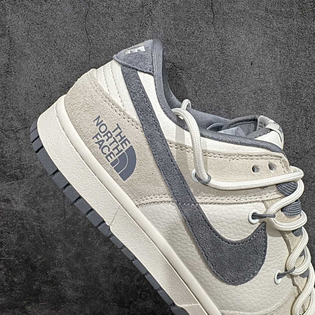 图片[7]-【定制版】Nk SB Dunk Low 北面系列-绑带猪八灰勾 周年高端定制 低帮休闲板鞋 DM6868-002rn#定制鞋盒 大厂纯原品质出货 超高清洁度 皮料切割干净无任何毛边 细节完美 r 尺码：36 36.5 37.5 38 38.5 39 40 40.5 41 42 42.5 43 44 44.5 45  编码：HXS340360-莆田鞋批发中心