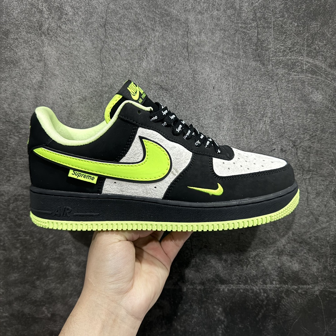 【定制版】Nk Air Force 1\’07 Low Supreme联名-黑夜荧光 空军一号低帮休闲板鞋 DF0188-009rn原楦头原纸板 原装鞋盒 定制五金配件 内置全掌气垫 原厂鞋底r 尺码：36 36.5 37.5 38 38.5 39 40 40.5 41 42 42.5 43 44 44.5 45 编码：HXS310320-莆田鞋批发中心