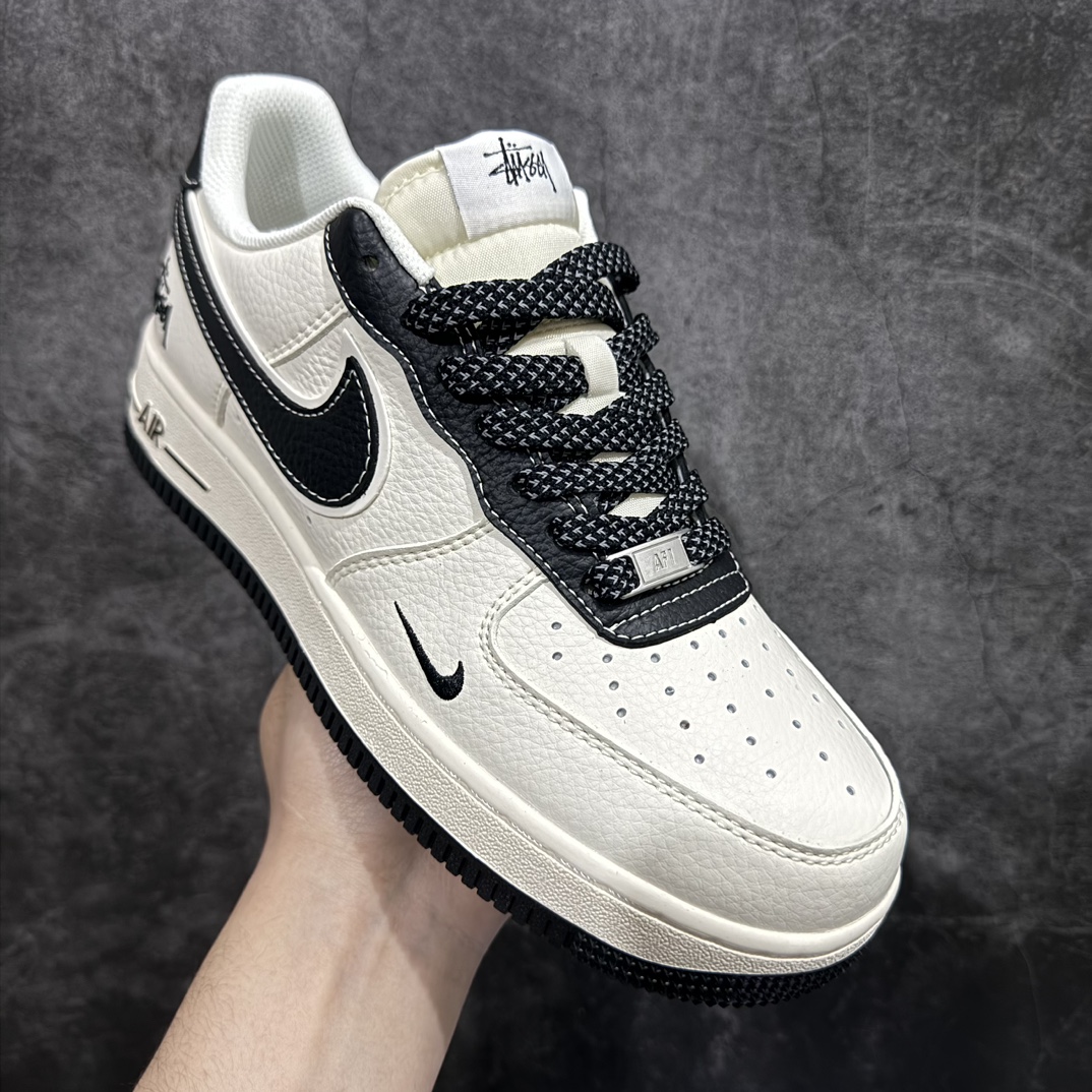 图片[3]-【公司级】海外限量发售NIke Air Force 1 \’07 Low “斯图西联名–米黑云母”空军一号 低帮 运动鞋 休闲鞋 折边针车 工艺难度大 原楦头原纸板 原装鞋盒 定制五金配件 内置全掌气垫 原厂鞋底货号：XZ6188-228 Size：36 36.5 37.5 38 38.5 39 40 40.5 41 42 42.5 43 44 44.5 45 编码：HXS310320-莆田鞋批发中心