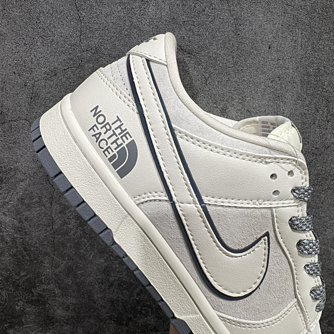 图片[7]-【定制版】NIKE DUNK SB LOW 定制配色nDunk SB顾名思义，具有经典的Dunk血缘，又注入了更多的时尚元素。相较于普通的Dunk滑板鞋，改良版的Dunk SB加厚了鞋舌的填充，使舒适性大大提升，同时也更方便穿脱；中底部分则加入了脚感柔软舒适Zoom Air气垫，有效吸收滑板等极限运动在落地时带来的冲击力，为街头运动者们提供更好的保护  货号：XX2025-326 尺码：36 36.5 37.5 38 38.5 39 40 40.5 41 42 42.5 43 44 45 编码：FS230250-莆田鞋批发中心