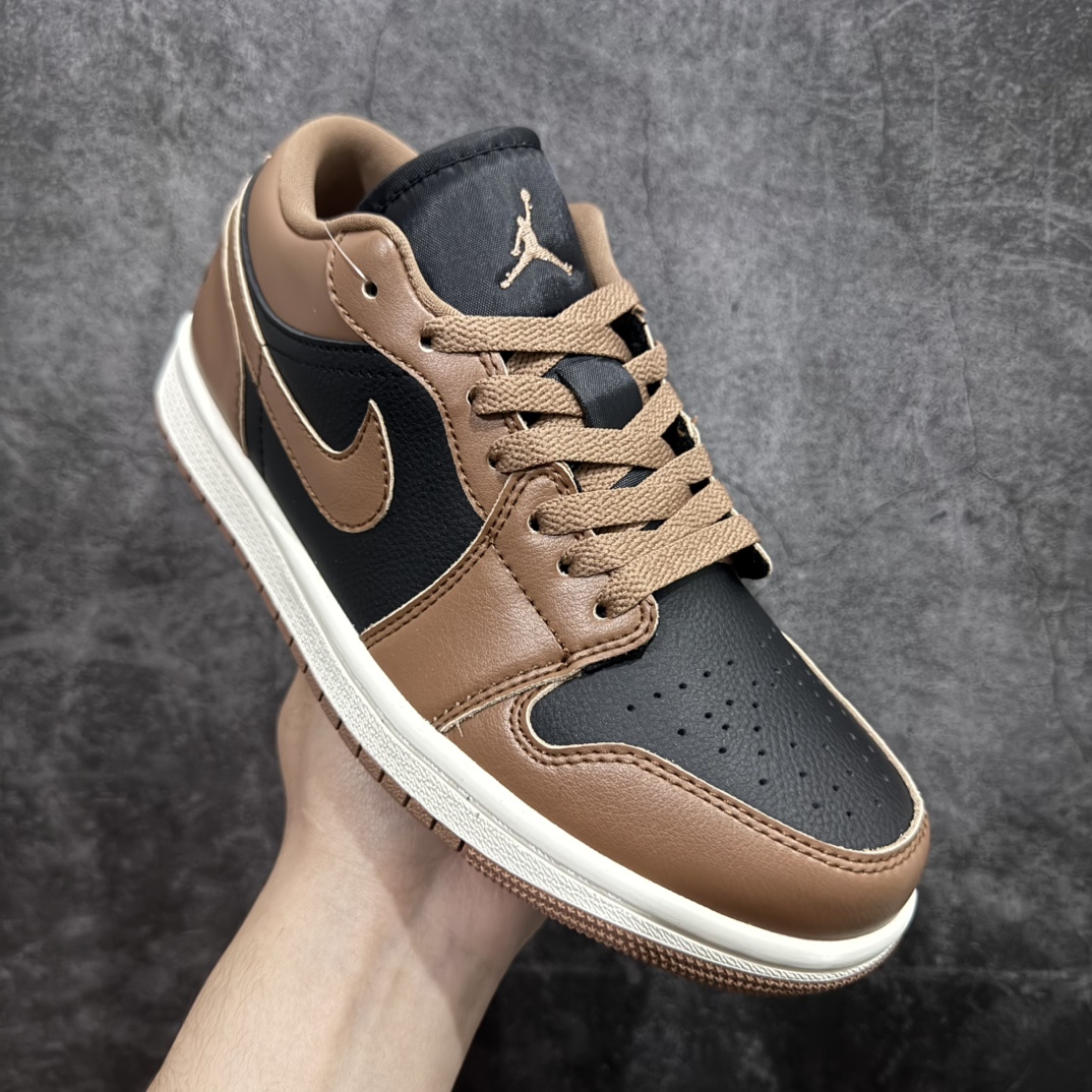 图片[3]-【K版】Air Jordan AJ1 Low 低帮 黑棕 DC0774-021n全新流水线出品 DT版本唯一平替选择 市场第二梯队最强版 全部原鞋开发 原楦原纸板开发 全鞋电脑针车 原厂内置全掌气垫 原盒内在原标 唯一Zp原版鞋带绑法 免检产品 全新2022版型 全头层皮料 完美零毛边处理 原厂配置全掌气垫 价格定位良心 几十个配色陆续出货 SIZE：36 36.5 37.5 38 38.5 39 40 40.5 41 42 42.5 43 44 44.5 45 46  编码：LDS230250-莆田鞋批发中心