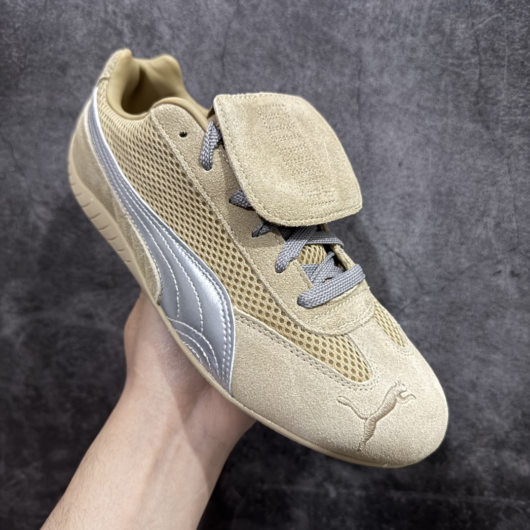 图片[3]-【福利特价】Puma Roma M Motorsport 彪马罗马阿莫尔系列低帮复古运动休闲赛车跑鞋 YY联名系列n全球知名运动品牌PUMA宝马赛车系列，融合了宝马车队的标志性配色，以趣味十足又前卫复古的设计引领潮流，将赛道精神融入街头时尚，开启前卫竞速之旅。自1978年巴伐利亚车队走上世界舞台，宝马赛车就在全球汽车制造和赛车运动领域留下了浓墨重彩的一笔。全新的两款BMW MMS Roma与BMW MMS Speedboat鞋款，均从宝马车型中汲取灵感。以黑或白为底色，融入经典配色，主打前卫复古风。Roma鞋款的鞋侧以复古的流线造型，缀以宝马经典Logo，巧妙吸睛；而Speedcat鞋款以亮眼三色条纹元素缀以舒适鞋面，赋予了独特的个性美学，演绎赛车的无尽能量。  尺码：35.5 36 37 37.5 38 38.5 39 40 40.5 41 42 42.5 43 44 44.5 45 编码：WE170180-莆田鞋批发中心