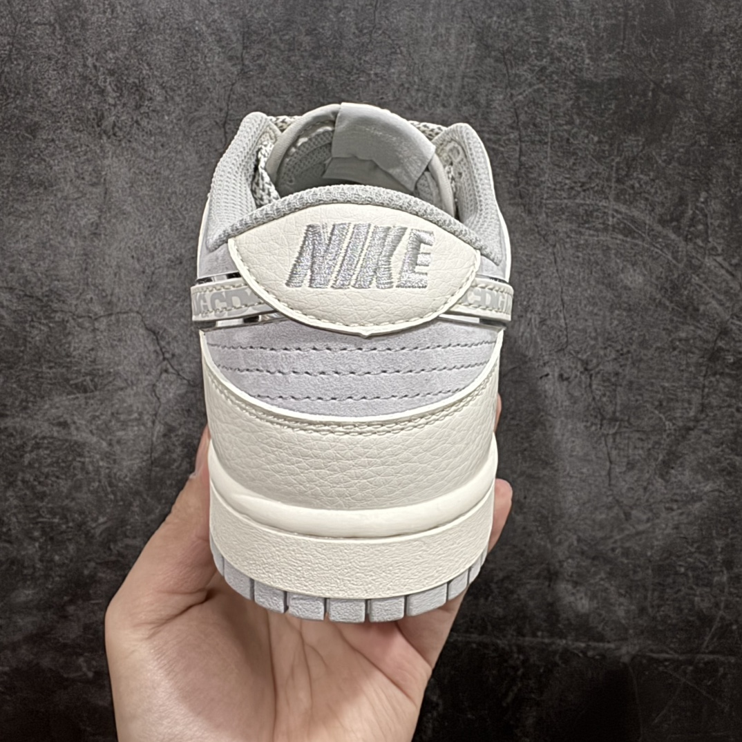 图片[4]-【定制版】Nike SB Dunk Low x CDG x The North Face 白灰小钩满天星n纯原大厂出品 极力推荐n原装头层材料 独家版型蒸餾加工n帶來的是更好的视觉和脚感体验n大厂纯原品质出货 清洁度 电绣工艺皮料切割干净无任何毛边 细节完美 官方货号：BB7518 005 尺码：36 36.5 37.5 38 38.5 39 40 40.5 41 42 42.5 43 44 44.5 45  编码：HXS320340-莆田鞋批发中心