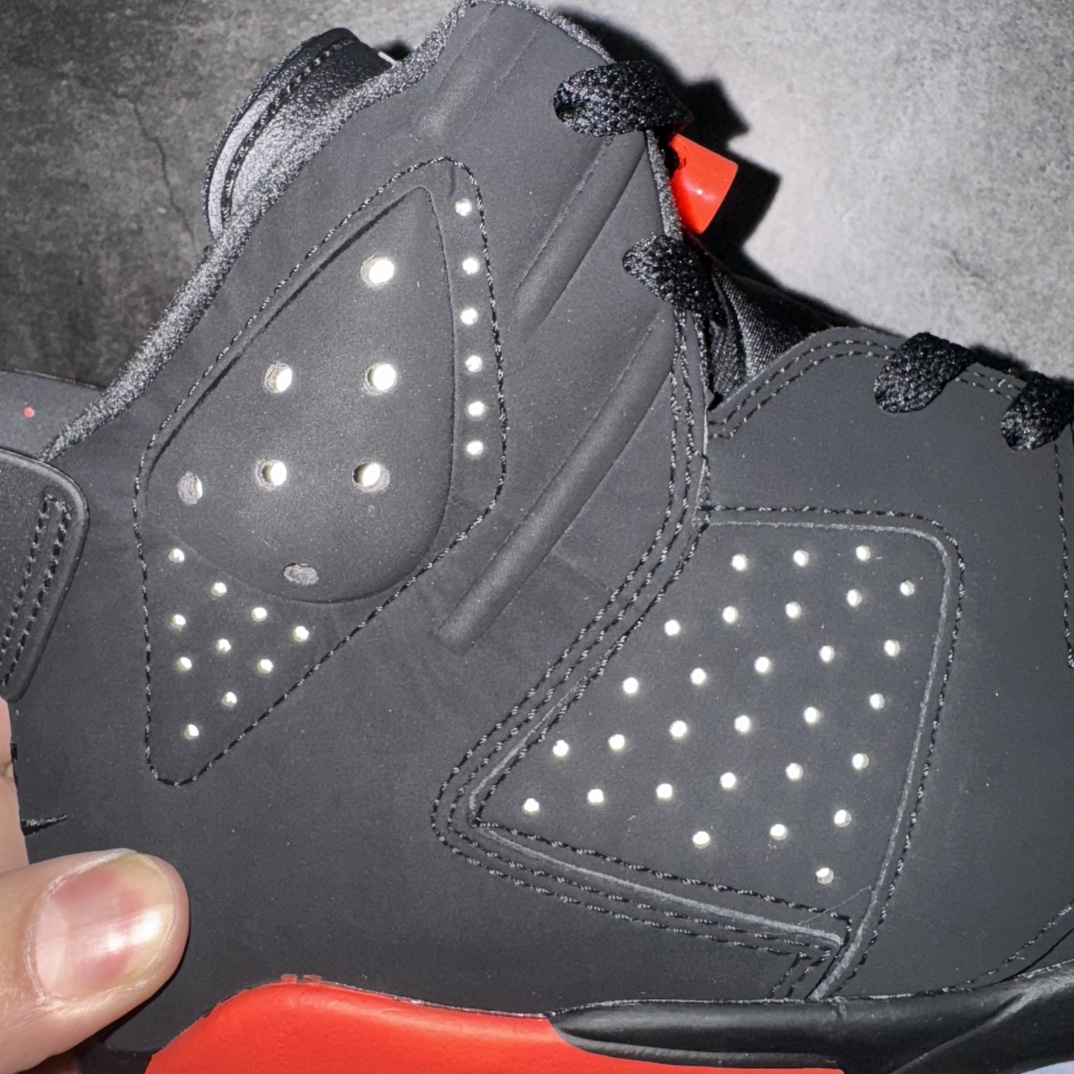 图片[5]-【原厂版本】 Air Jordan AJ6 \”Black Infrared\”黑红2019版复刻 时隔多年 强势回归 发售货号：384664-060n原楦原纸板 正品既视感十足‼️n采购原厂皮料 到手可放心比对原鞋上脚百分百充当正品驾驭 真正原装公司级完美鞋型 一切细节实拍所见所得！纸板中底、钢印 完美版型 一应俱全外贸专供 发国外寄售可稳妥充正操作Size：40 40.5 41 42 42.5 43 44 44.5 45 46 47.5 编码：X10420450-莆田鞋批发中心