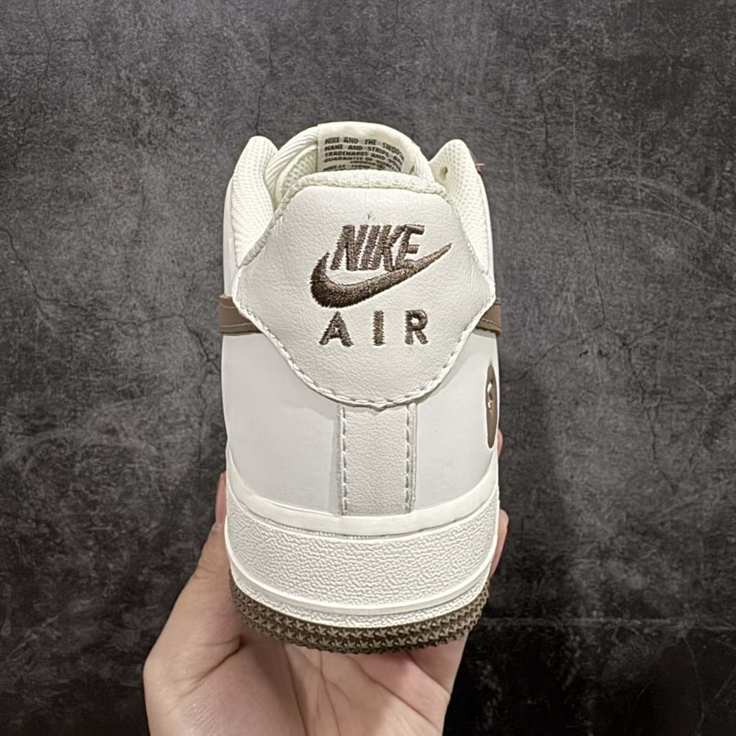 图片[4]-【定制版福利】Nike Air Force 1 Low 07 x BAPE 红棕n原楦头原纸板 打造纯正低帮空军版型 专注外贸渠道 全掌内置蜂窝气垫原盒配件 原厂中底钢印、拉帮完美官方货号：BA8806 225 Size：36 36.5 37.5 38 38.5 39 40 40.5 41 42 42.5 43 44 44.5 45 编码：YB170190-莆田鞋批发中心