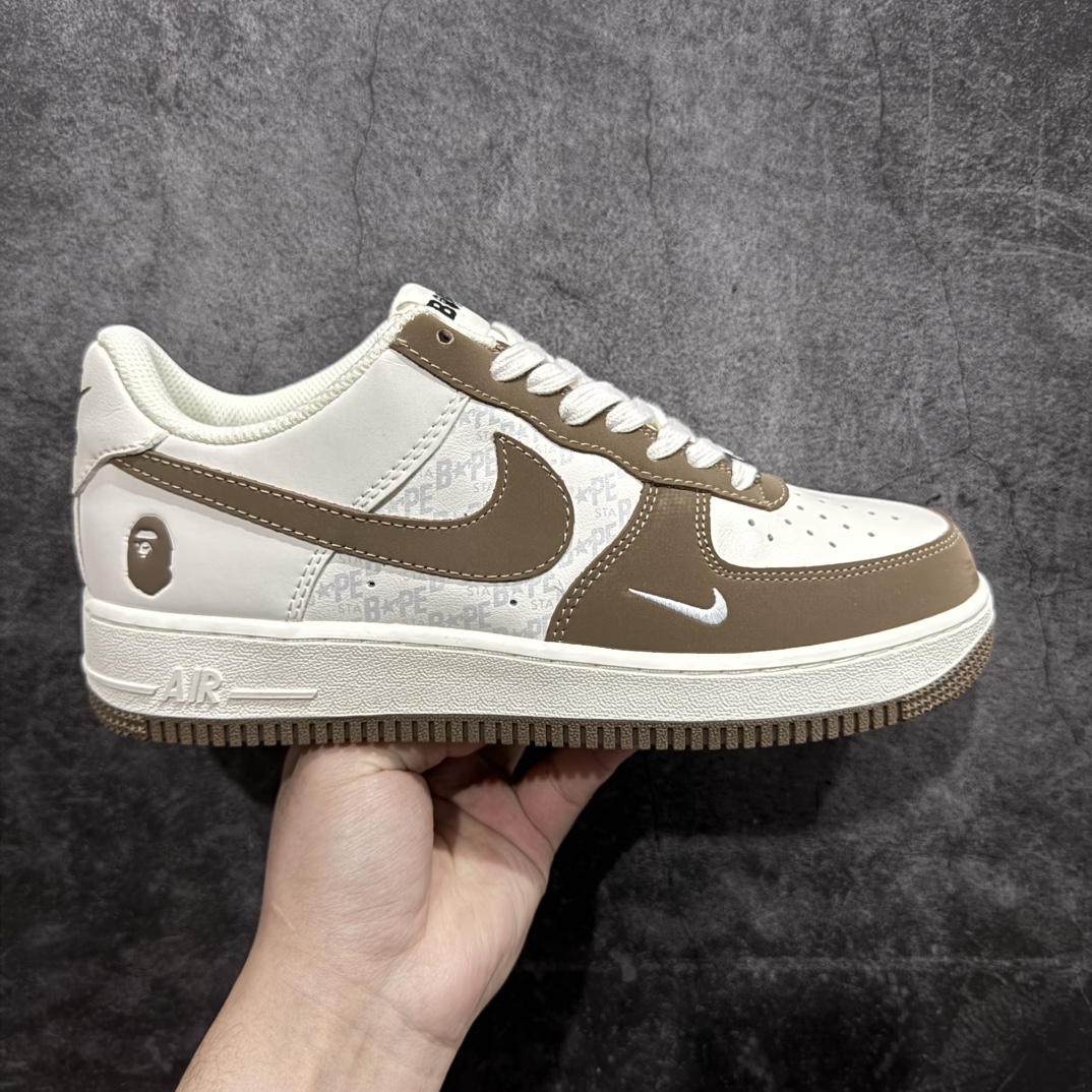 【定制版福利】Nike Air Force 1 Low 07 x BAPE 红棕n原楦头原纸板 打造纯正低帮空军版型 专注外贸渠道 全掌内置蜂窝气垫原盒配件 原厂中底钢印、拉帮完美官方货号：BA8806 225 Size：36 36.5 37.5 38 38.5 39 40 40.5 41 42 42.5 43 44 44.5 45 编码：YB170190-莆田鞋批发中心