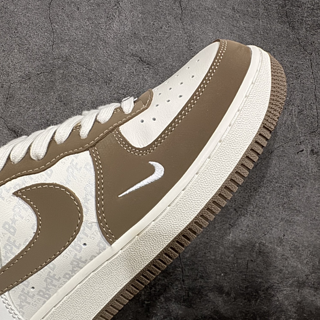 图片[6]-【定制版福利】Nike Air Force 1 Low 07 x BAPE 红棕n原楦头原纸板 打造纯正低帮空军版型 专注外贸渠道 全掌内置蜂窝气垫原盒配件 原厂中底钢印、拉帮完美官方货号：BA8806 225 Size：36 36.5 37.5 38 38.5 39 40 40.5 41 42 42.5 43 44 44.5 45 编码：YB170190-莆田鞋批发中心