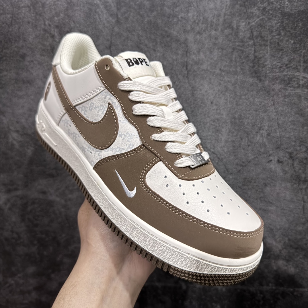 图片[3]-【定制版福利】Nike Air Force 1 Low 07 x BAPE 红棕n原楦头原纸板 打造纯正低帮空军版型 专注外贸渠道 全掌内置蜂窝气垫原盒配件 原厂中底钢印、拉帮完美官方货号：BA8806 225 Size：36 36.5 37.5 38 38.5 39 40 40.5 41 42 42.5 43 44 44.5 45 编码：YB170190-莆田鞋批发中心