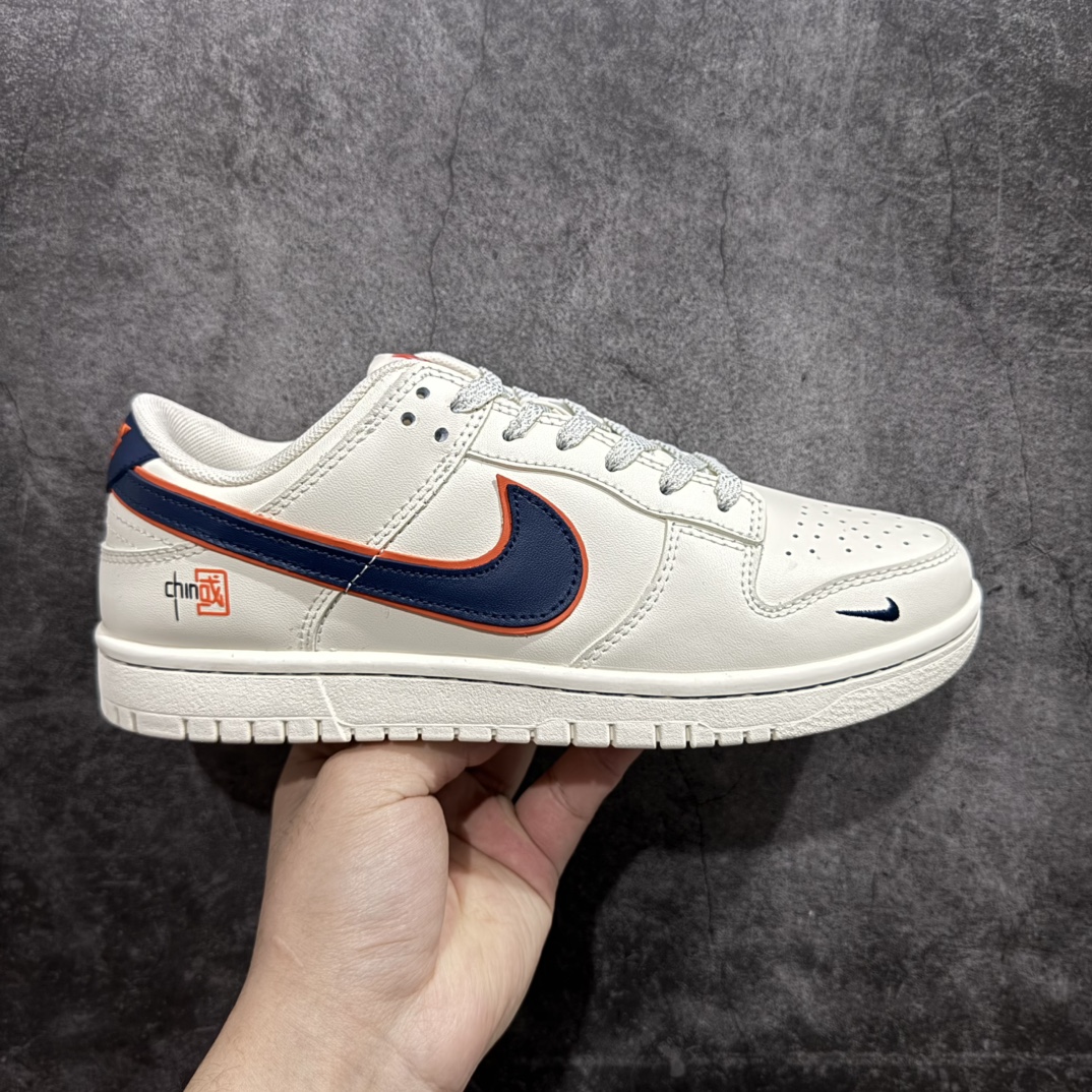 【定制版福利】耐克Nike Dunk Low 板鞋SB系列经典n原装头层材料 独家版型蒸馏工艺n带来的是更好的视觉和脚感体验n大厂纯原品质出货 清洁度 电绣工艺皮料切割干净无任何毛边 细节完美官方货号：JH8037-918 尺码：36 36.5 37.5 38 38.5 39 40 40.5 41 42 42.5 43 44 44.5 45 编码：YB170190-莆田鞋批发中心