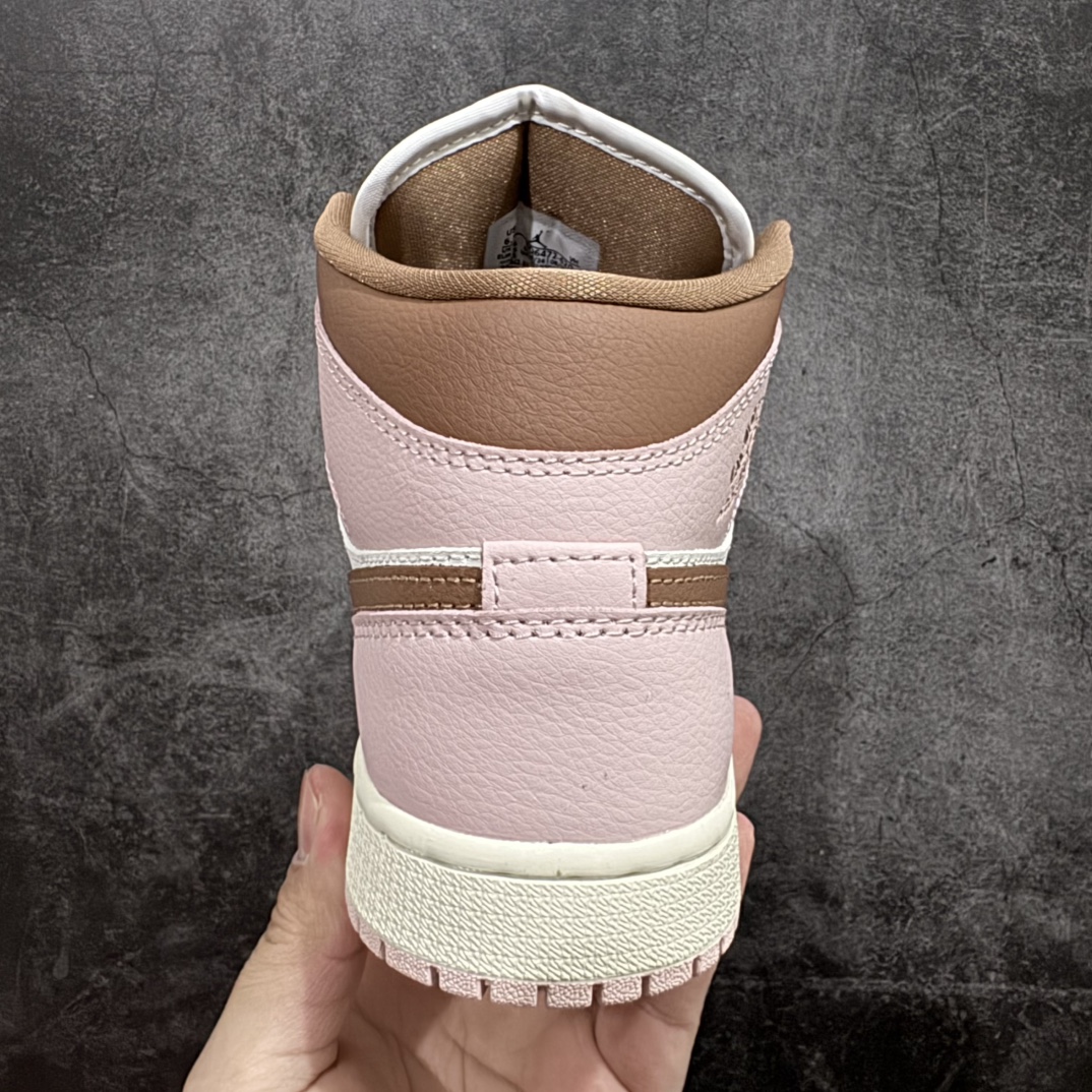 纯原AirJordanAJ1Mid中帮棕粉BQ6472-620终端优势供应市面中低帮最具代表性版本没有之