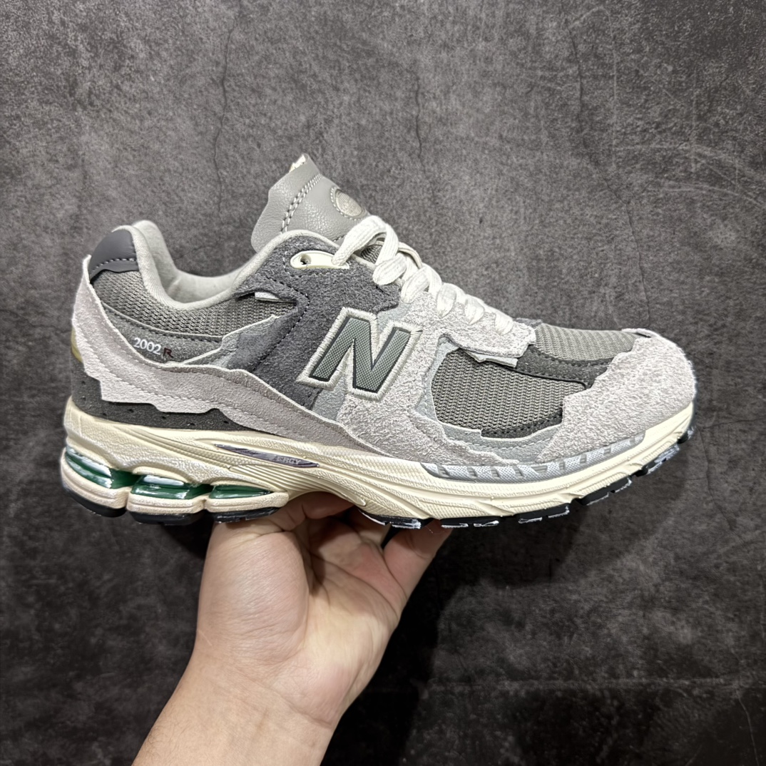 【T版性价比】NB2002R系列 M2002RDA 云雨灰n品质材料 质感超好 清洁度完美 区别通货n工厂长期补货 细节无色差 网格中底 品质秒杀同价位版本 尺码：36-45全码齐 编码：CC220240-莆田鞋批发中心