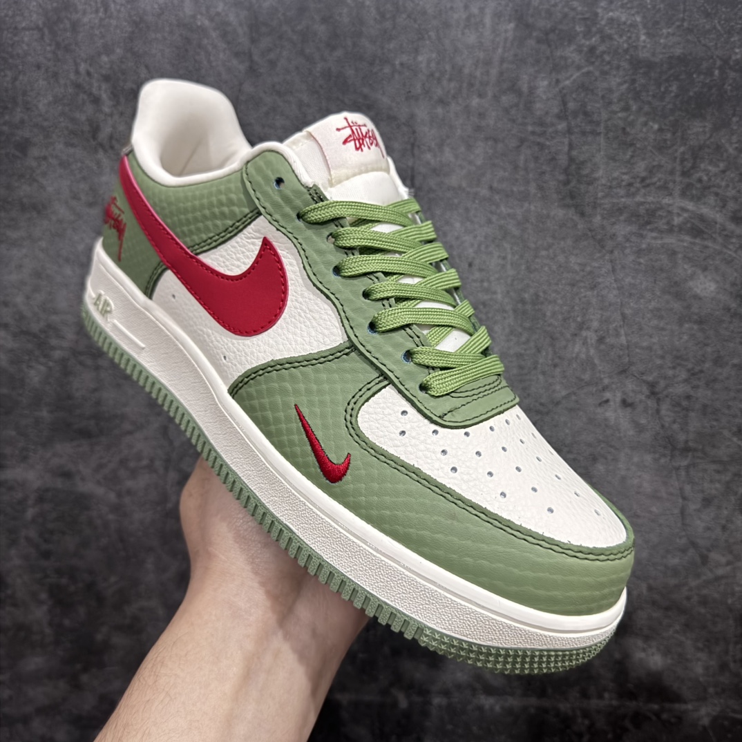 图片[3]-【定制版】海外限量发售Nike Air Force 1 \’07 Low “斯图西联名–青蛇”空军一号 低帮 运动鞋 休闲鞋 折边针车 工艺难度大 原楦头原纸板 原装鞋盒 定制五金配件 内置全掌气垫 原厂鞋底货号：KK1988-028 Size：36 36.5 37.5 38 38.5 39 40 40.5 41 42 42.5 43 44 44.5 45 编码：HXS310320-莆田鞋批发中心