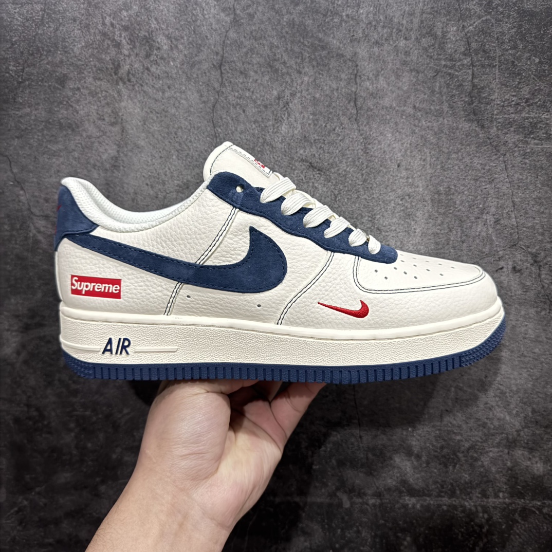 【定制版】海外限量发售Nike Air Force 1 \’07 Low “Supreme联名–米蓝翻毛勾”空军一号 低帮 运动鞋 休闲鞋 折边针车 工艺难度大 原楦头原纸板 原装鞋盒 定制五金配件 内置全掌气垫 原厂鞋底货号：XZ3328-669 Size：36 36.5 37.5 38 38.5 39 40 40.5 41 42 42.5 43 44 44.5 45 编码：HXS310320-莆田鞋批发中心