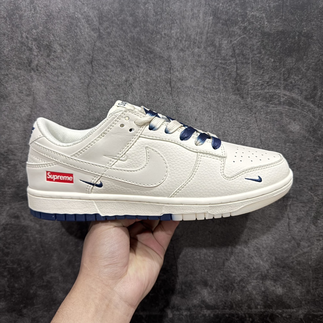 【定制版】Nk SB Dunk Low Supreme联名-白蓝双拼小勾 周年高端定制 低帮休闲板鞋 BB8675-110n#定制鞋盒 大厂纯原品质出货 超高清洁度 皮料切割干净无任何毛边 细节完美  尺码：36 36.5 37.5 38 38.5 39 40 40.5 41 42 42.5 43 44 44.5 45 编码：HXS320340-莆田鞋批发中心