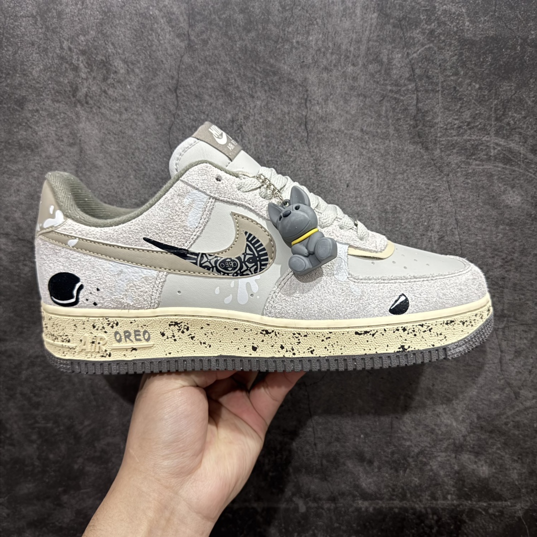 【定制版】Nike Air Force 1 Low 07 米棕涂鸦n原楦头原纸板 打造纯正低帮空军版型 专注外贸渠道 全掌内置蜂窝气垫原盒配件 原厂中底钢印、拉帮完美官方货号：KL1210 111 Size：36 36.5 37.5 38 38.5 39 40 40.5 41 42 42.5 43 44 44.5 45 编码：HXS310320-莆田鞋批发中心