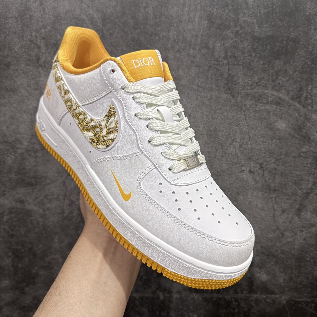 图片[3]-【定制版福利】海外限量发售！公司级NIke Air Force 1 \’07 Low “迪奥联名–黄暗夜行者”空军一号 低帮 运动鞋 休闲鞋 折边针车 工艺难度大 原楦头原纸板 原装鞋盒 定制五金配件 内置全掌气垫 原厂鞋底  发光鞋带搭配发光鞋面  你就是暗夜最闪亮的星 货号：DR6239-838 Size：36 36.5 37.5 38 38.5 39 40 40.5 41 42 42.5 43 44 44.5 45 编码：YB170190-莆田鞋批发中心