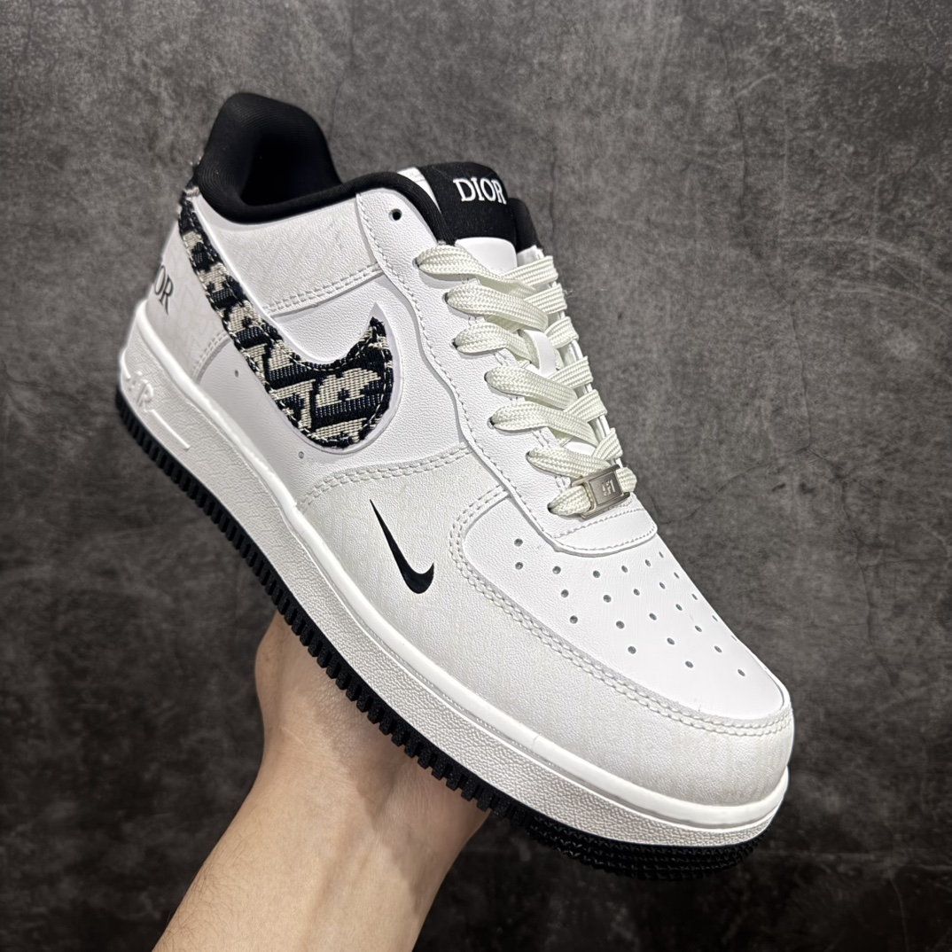 图片[3]-【定制版福利】Air Force 1 \’07 Low 迪奥白黑n原楦头原纸板 打造纯正空军版型n#专注外贸渠道 全掌内置蜂窝气垫 #原盒配件 原厂中底钢印、拉帮完美 官方同步上架 货号：DR6239-837 Size：36 36.5 37.5 38 38.5 39 40 40.5 41 42 42.5 43 44 44.5 45 编码：YB170190-莆田鞋批发中心