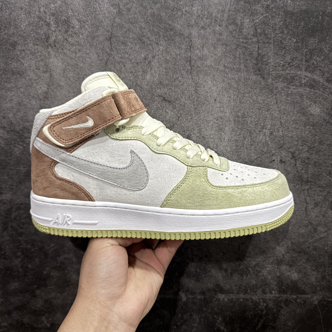 【公司级】Nike Air Force 1 MID ’07 浅绿灰 配色 空军一号中帮休闲板鞋 原厂麂皮 原楦原纸板 纯正版型 正品NFC感应芯片 高清洁度 内置全掌气垫 货号：AL6896-558 Size：36 36.5 37.5 38 38.5 39 40 40.5 41 42 42.5 43 44 44.5 45 编码：HXS310320-莆田鞋批发中心