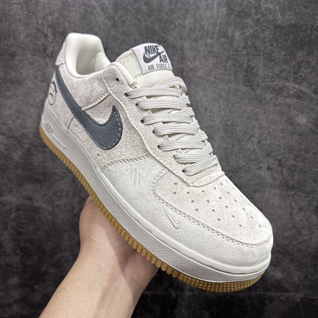 图片[3]-【公司级】Nk Air Force 1\’07 Low 鬼脸联名-浅灰猪八 空军一号低帮休闲板鞋 DF0188-022rn#原楦头原纸板 原装鞋盒 定制五金配件 内置全掌气垫 原厂鞋底 r 尺码：36 36.5 37.5 38 38.5 39 40 40.5 41 42 42.5 43 44 44.5 45  编码：HXS310320-莆田鞋批发中心