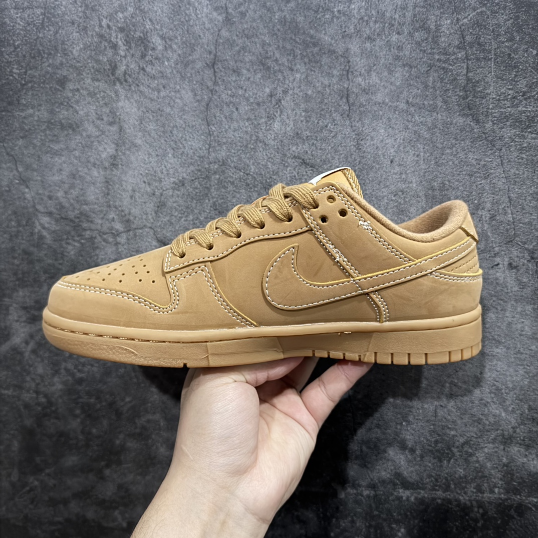 图片[2]-【定制版】Nk SB Dunk Low 小麦  周年高端定制 低帮休闲板鞋 XX3168-305rn定制鞋盒 大厂纯原品质出货 超高清洁度 皮料切割干净无任何毛边 细节完美 r 尺码：36 36.5 37.5 38 38.5 39 40 40.5 41 42 42.5 43 44 44.5 45 编码：HXS320340-莆田鞋批发中心