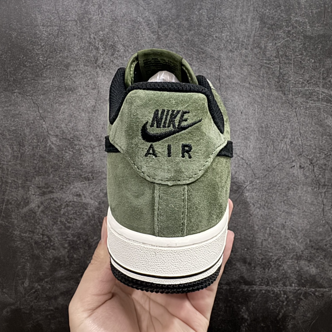 图片[4]-【定制版】Nike Air Force 1 Low 07 莫兰迪绿麂皮 满天星n#原楦头原纸板 打造纯正空军版型n#专注外贸渠道 全掌内置蜂窝气垫#原盒配件 原厂中底钢印、拉帮完美  官方货号：DI3966 023 Size：36 36.5 37.5 38 38.5 39 40 40.5 41 42 42.5 43 44 44.5 45 编码：LF310320-莆田鞋批发中心