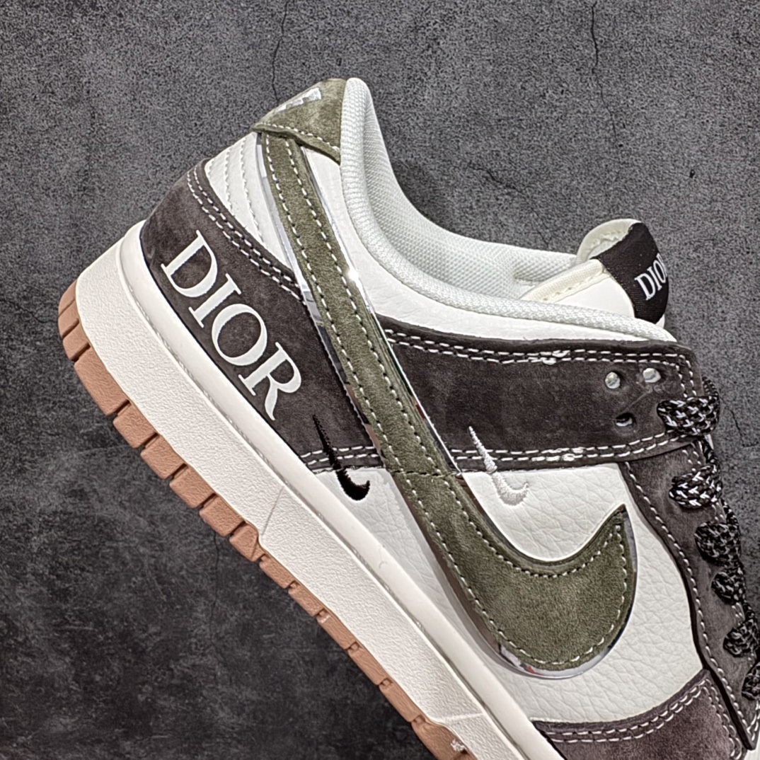 图片[7]-【定制版】Nk SB Dunk Low 迪奥联名-板栗色 周年高端定制 低帮休闲板鞋 XS1086-007rn#定制鞋盒 大厂纯原品质出货 超高清洁度 皮料切割干净无任何毛边 细节完美 r 尺码：36 36.5 37.5 38 38.5 39 40 40.5 41 42 42.5 43 44 44.5 45  编码：HXS320340-莆田鞋批发中心