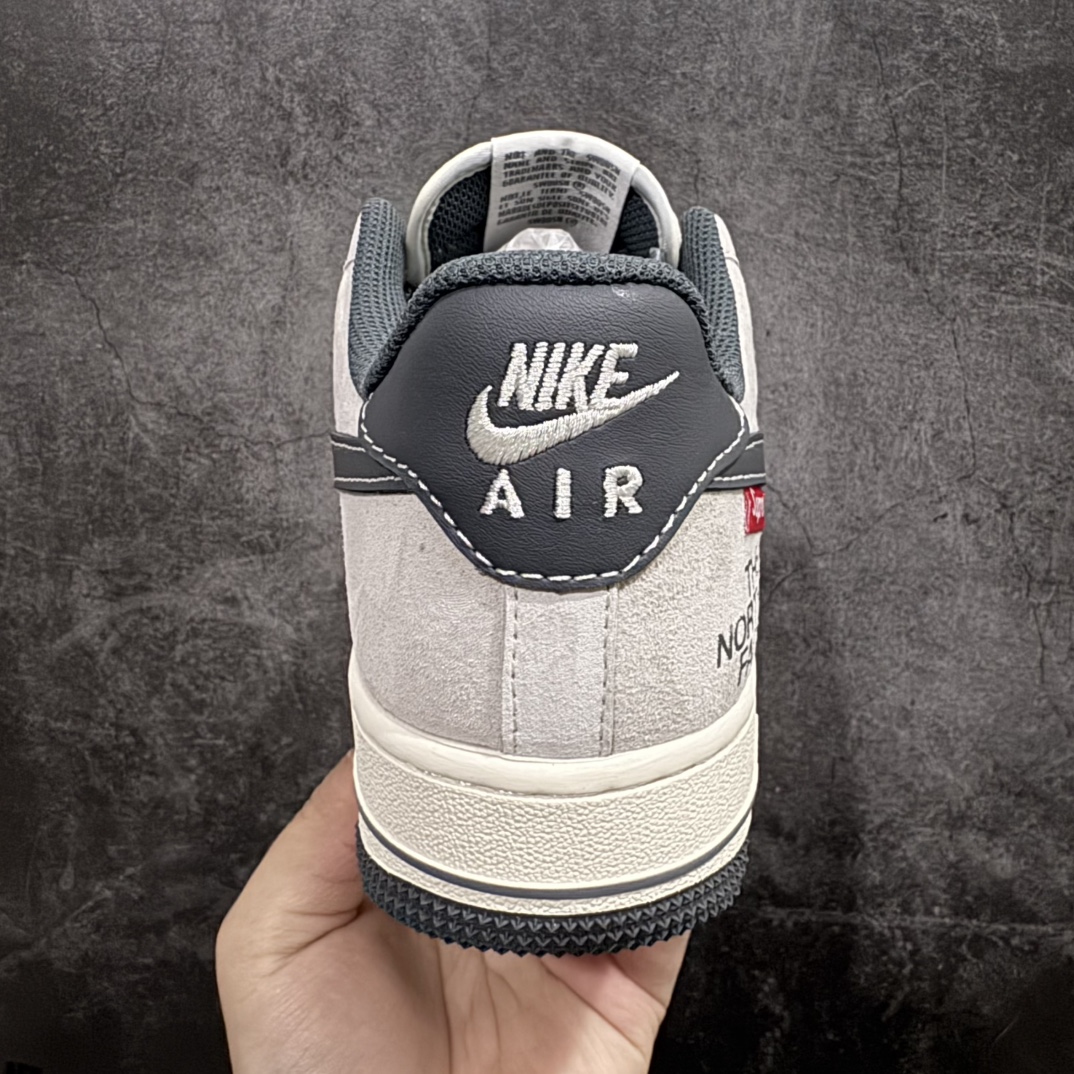 图片[4]-【定制版】Nk Air Force 1\’07 Low Supreme北面联名-灰黑红标猪八 空军一号低帮休闲板鞋 XZ6188-112rn原楦头原纸板 原装鞋盒 定制五金配件 内置全掌气垫 原厂鞋底 r 尺码：36 36.5 37 38 38.5 39 40 40.5 41 42 42.5 43 44 44.5 45  编码：HXS310320-莆田鞋批发中心